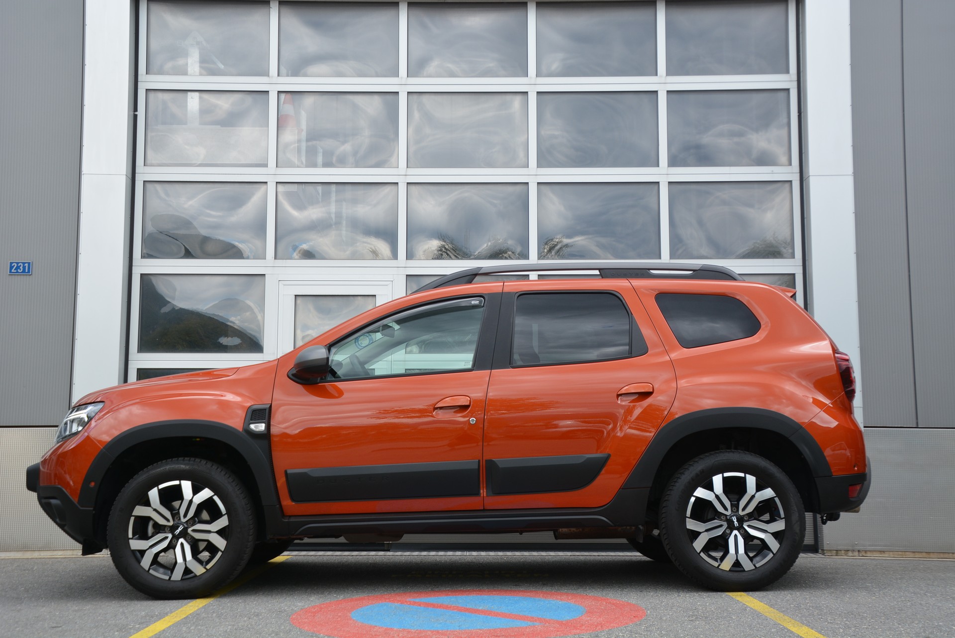 DACIA Duster TCe 150 Journey+ 4x4-image-3