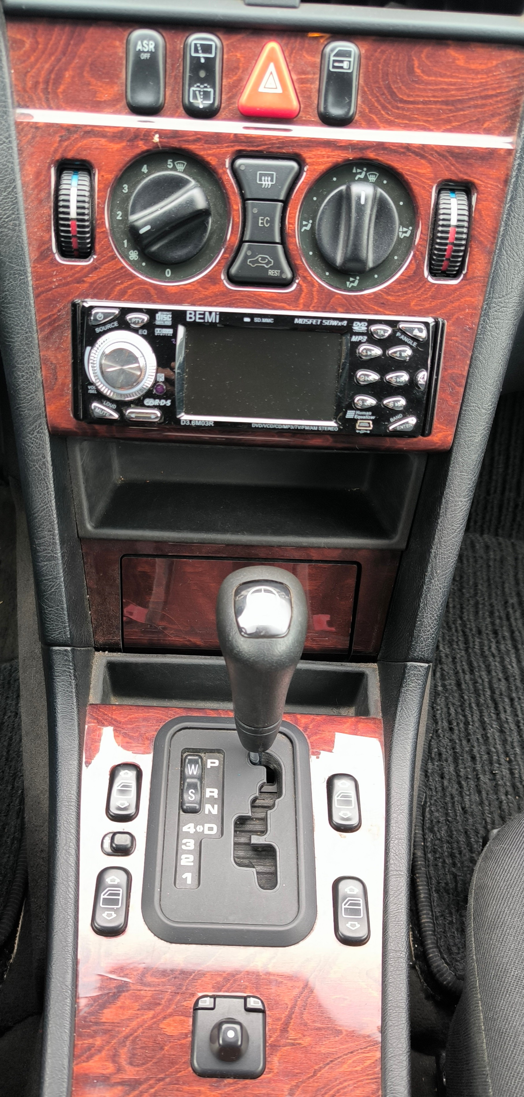 MERCEDES-BENZ C 250 TD Sport-image-6