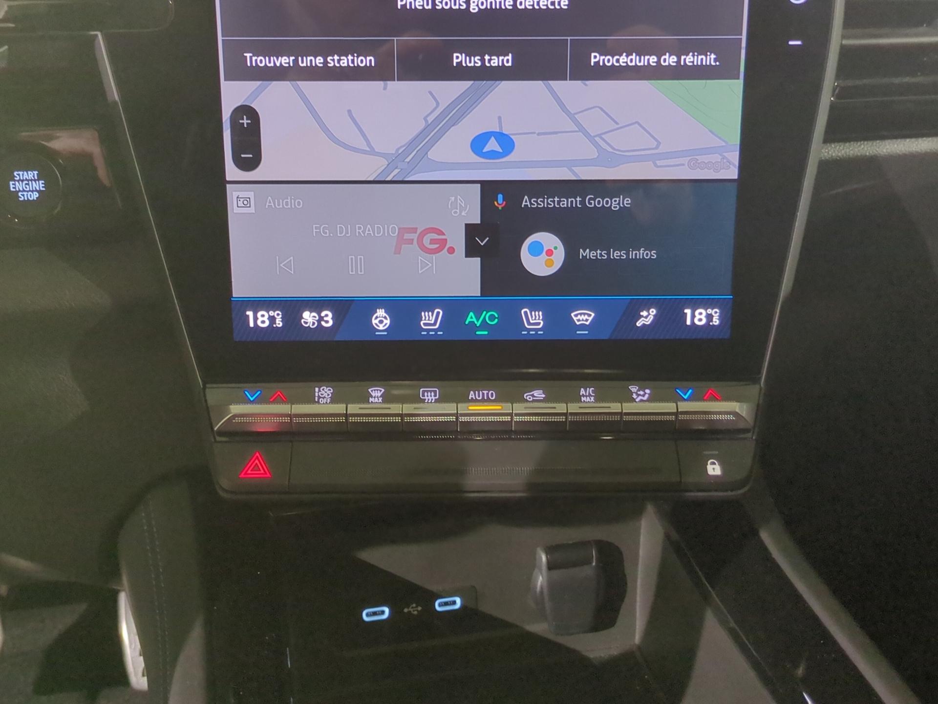 RENAULT Rafale 1.2 E-Tech Hybrid 200 Esprit Alpine-image-21