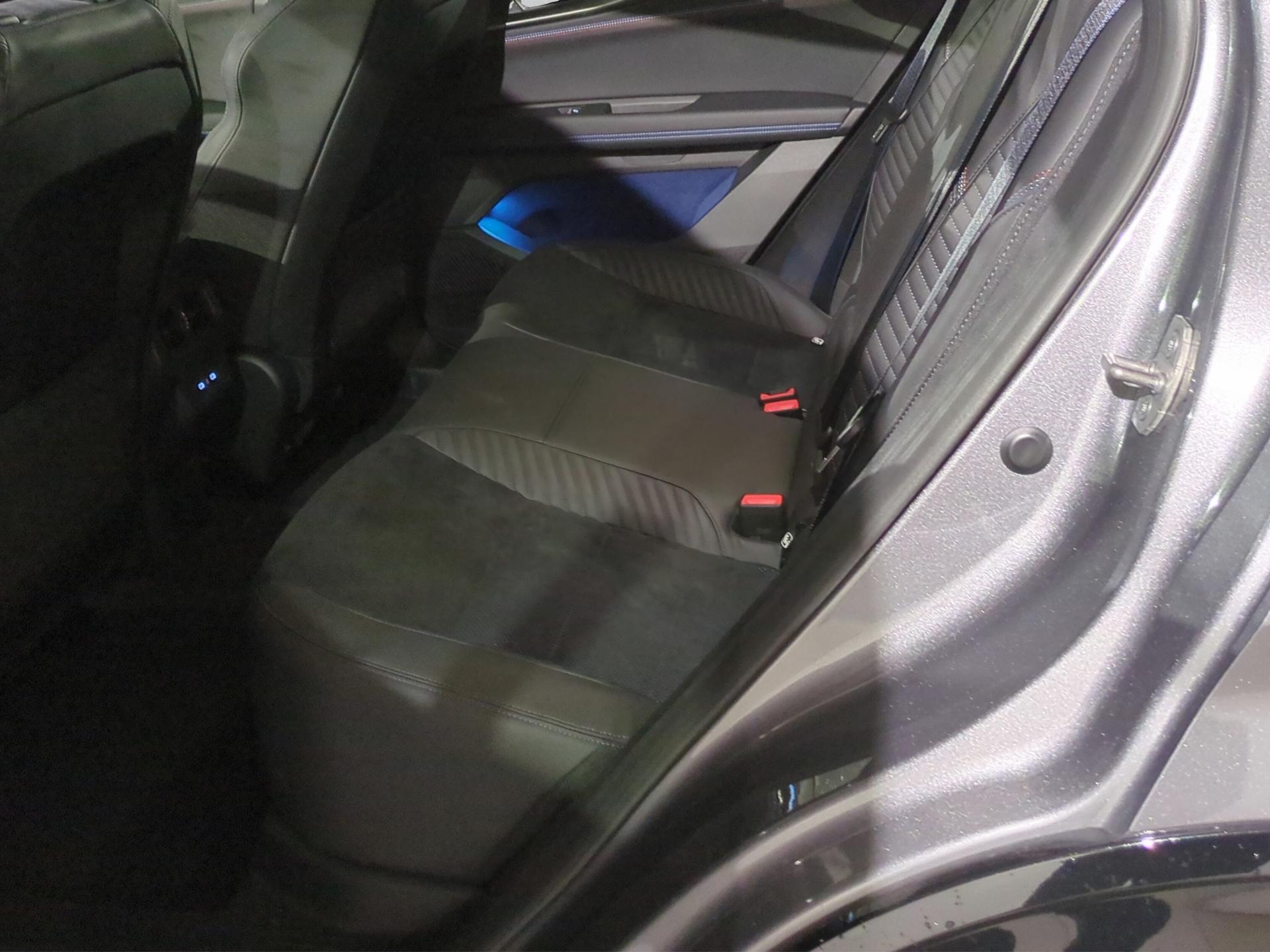 RENAULT Rafale 1.2 E-Tech Hybrid 200 Esprit Alpine-image-12