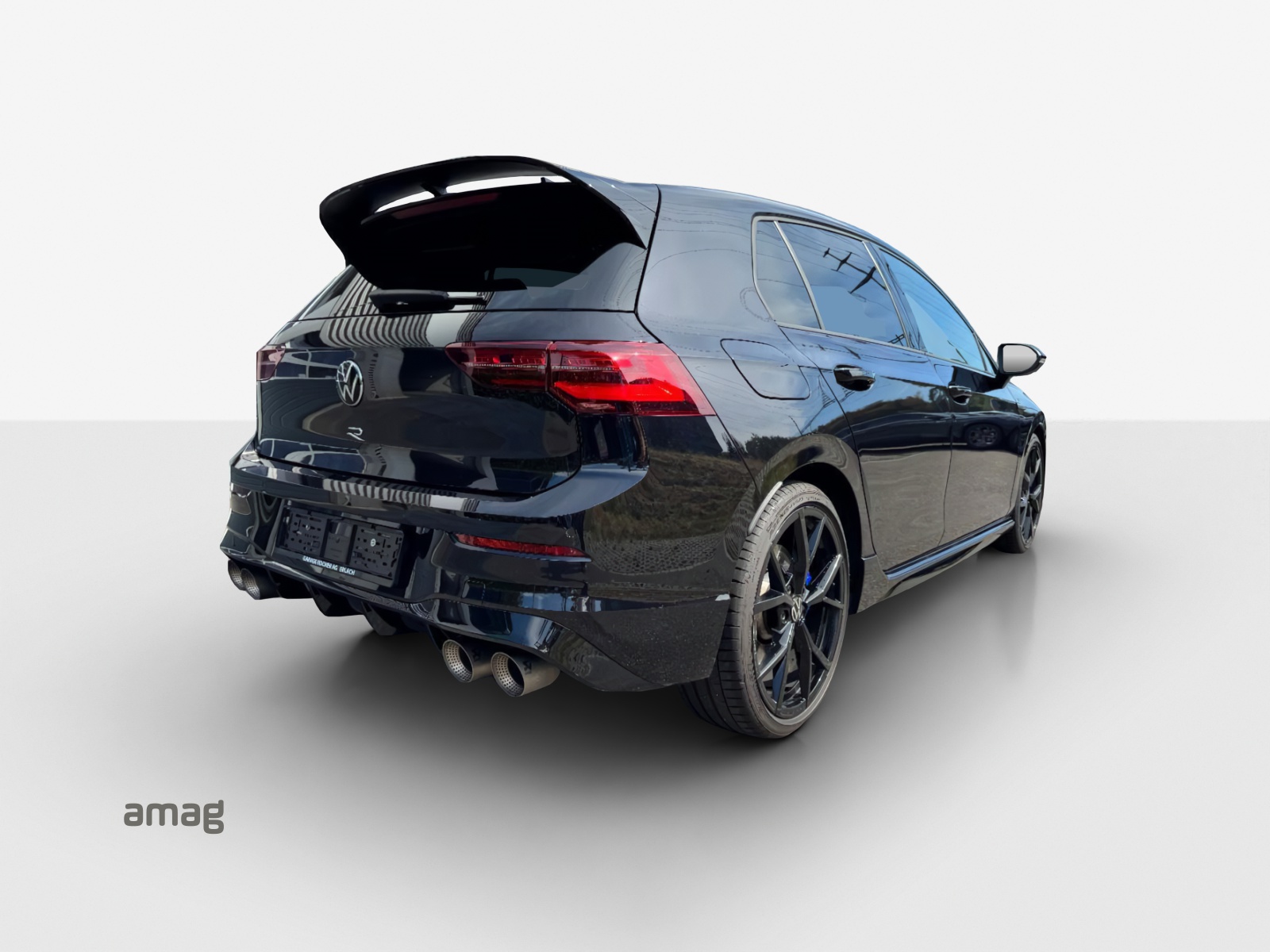 VW Golf 2.0 TSI R DSG 4Motion-image-4