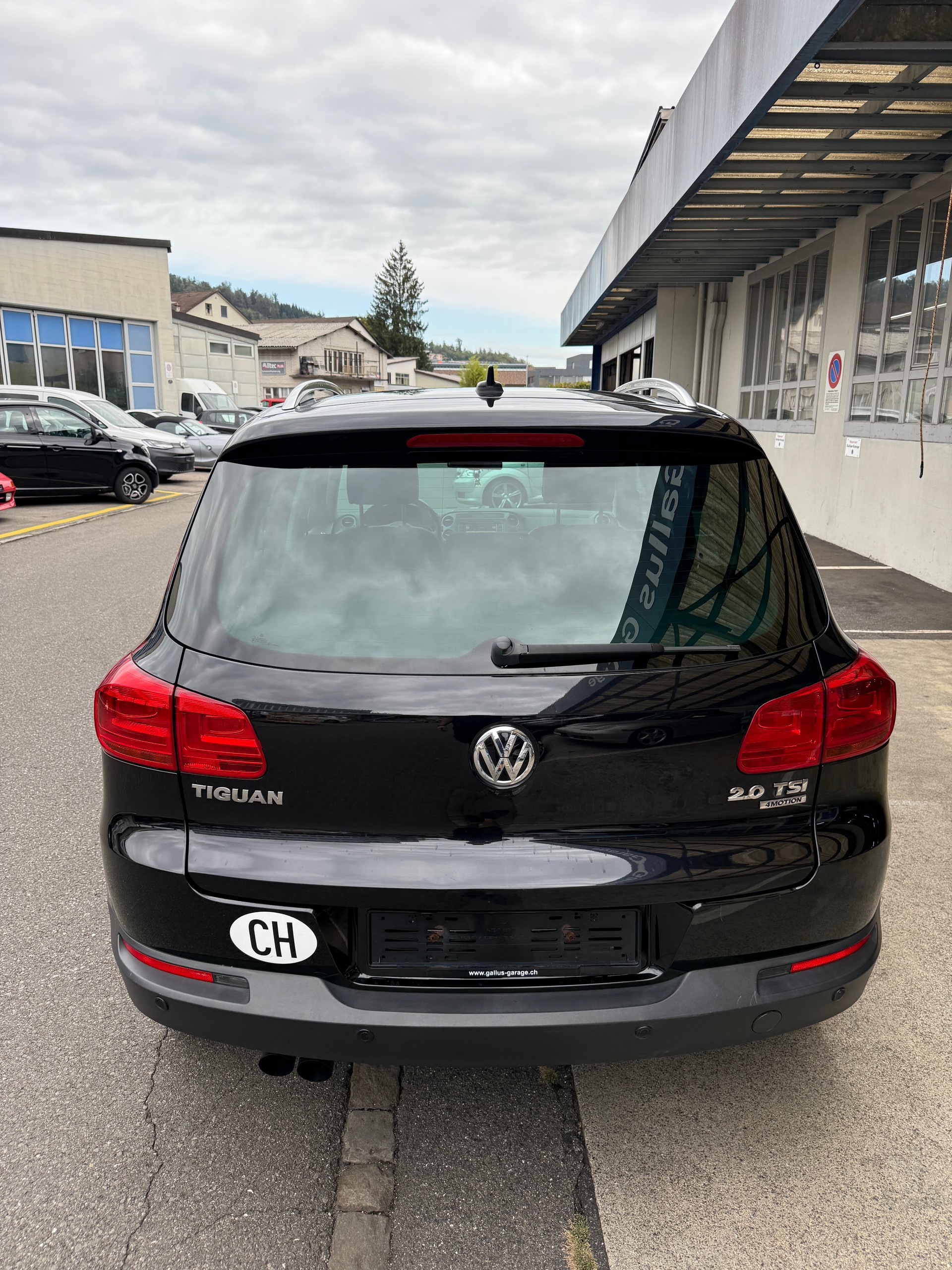 VW Tiguan 2.0 TSI Trend&Fun 4Motion DSG-image-2