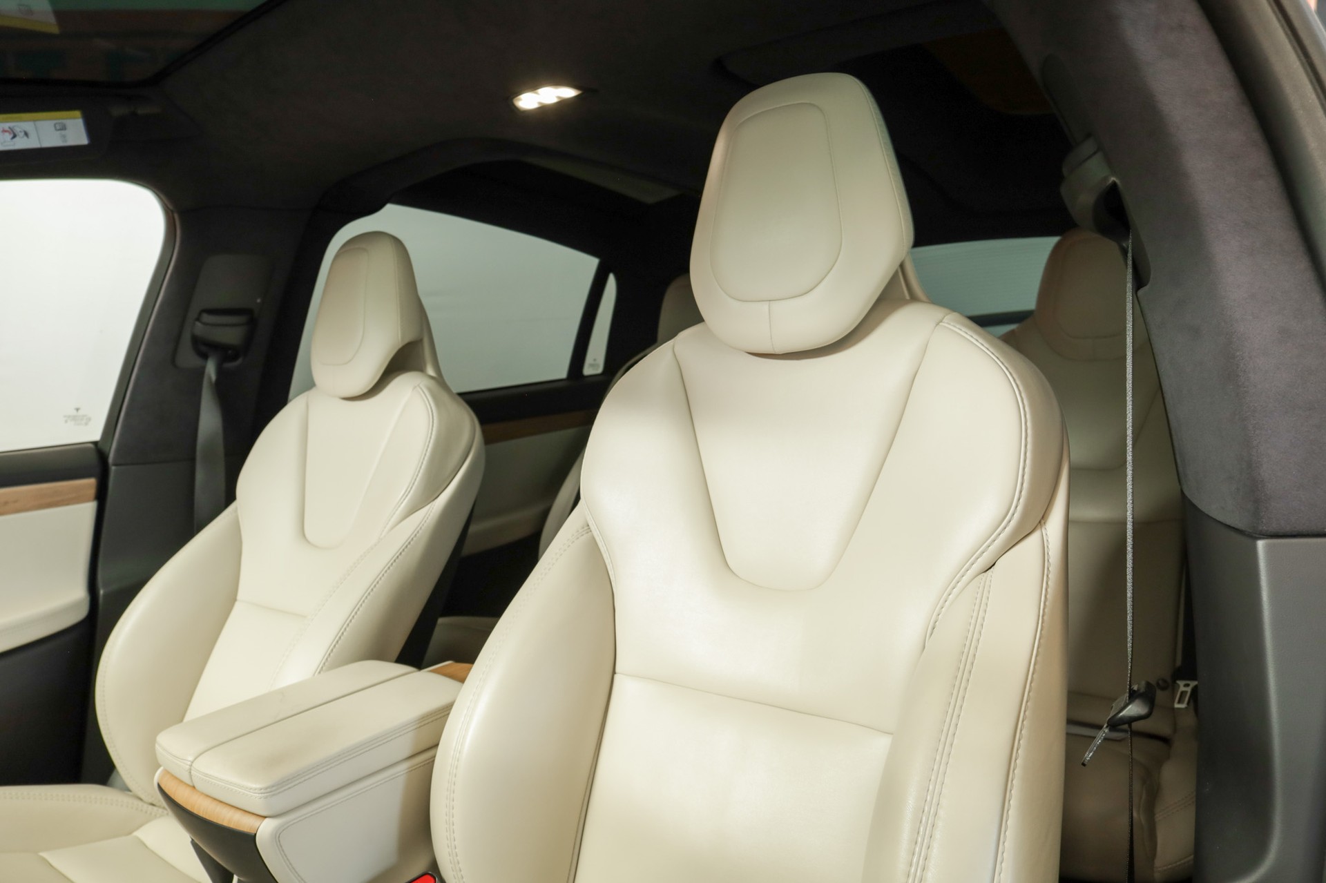TESLA Model X Performance Ludicrous * FSD *6 seats-image-26