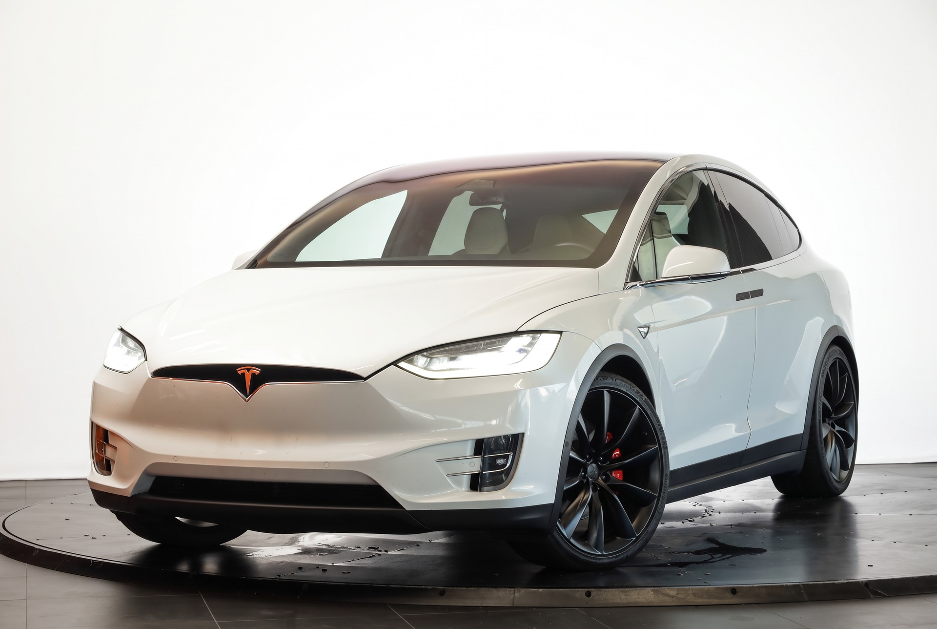 TESLA Model X Performance Ludicrous * FSD *6 seats-image-3