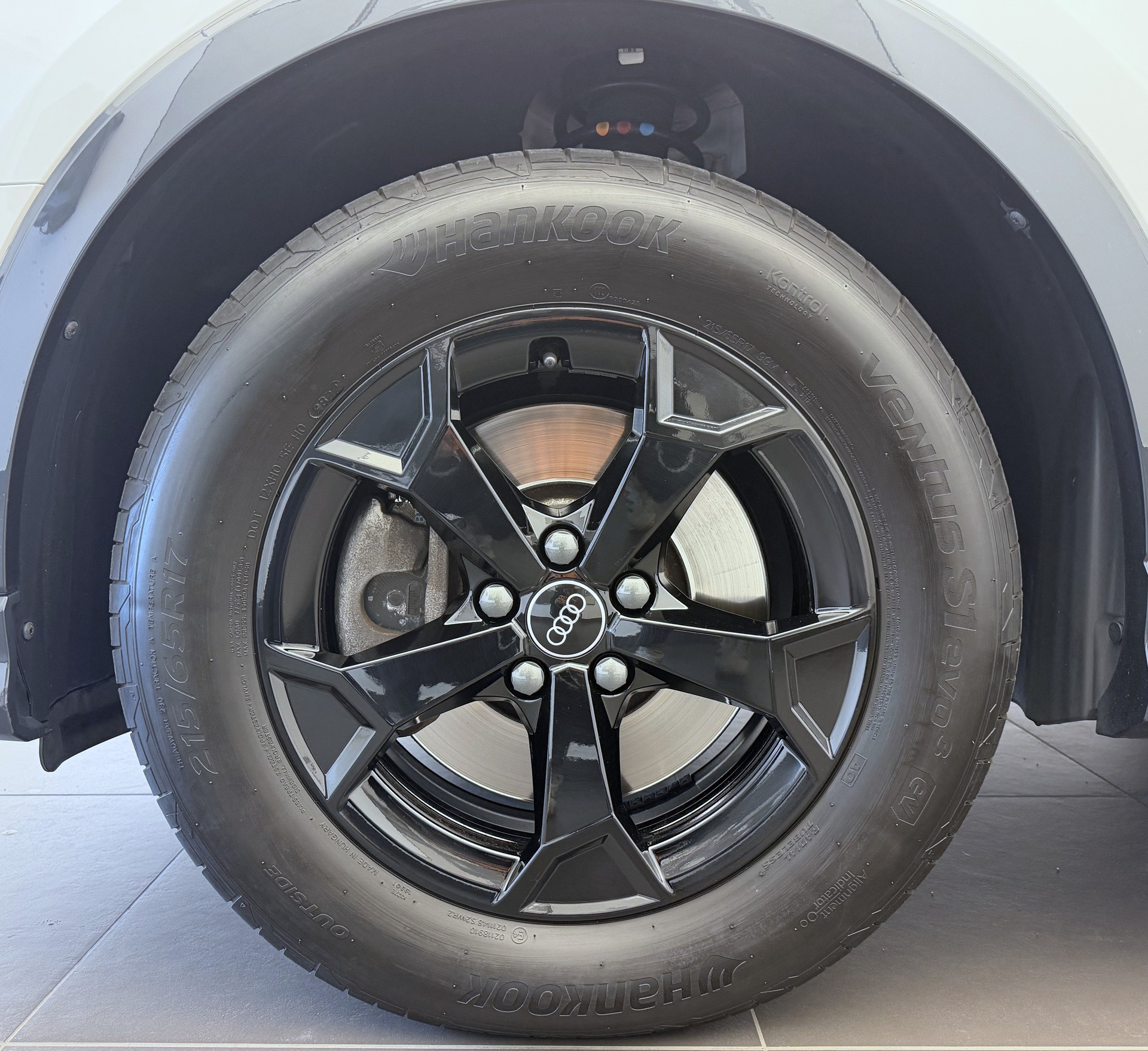 AUDI Q3 Sportback 40 TFSI quattro S-tronic-image-2