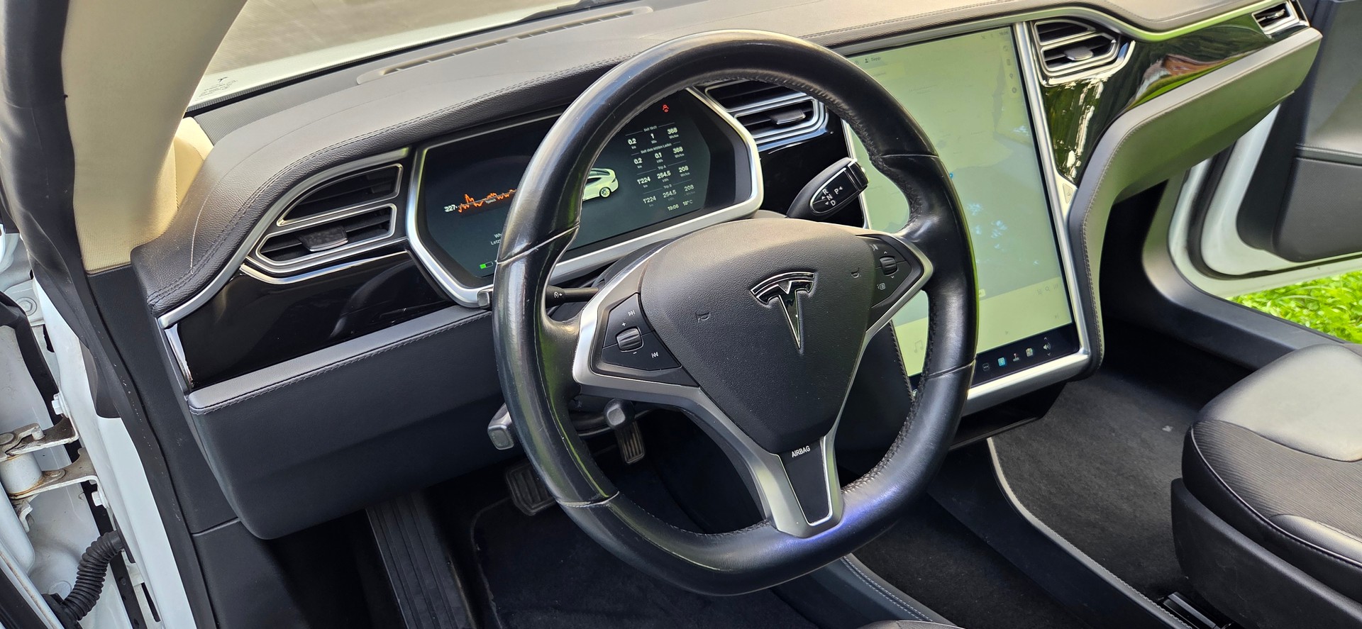 TESLA 85-image-15