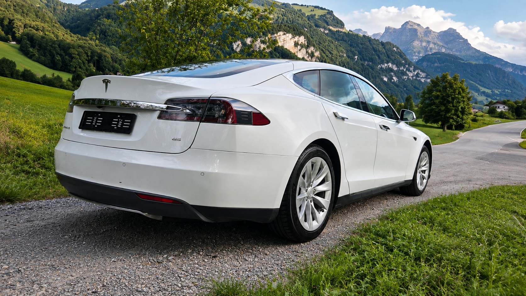 TESLA 85-image-4