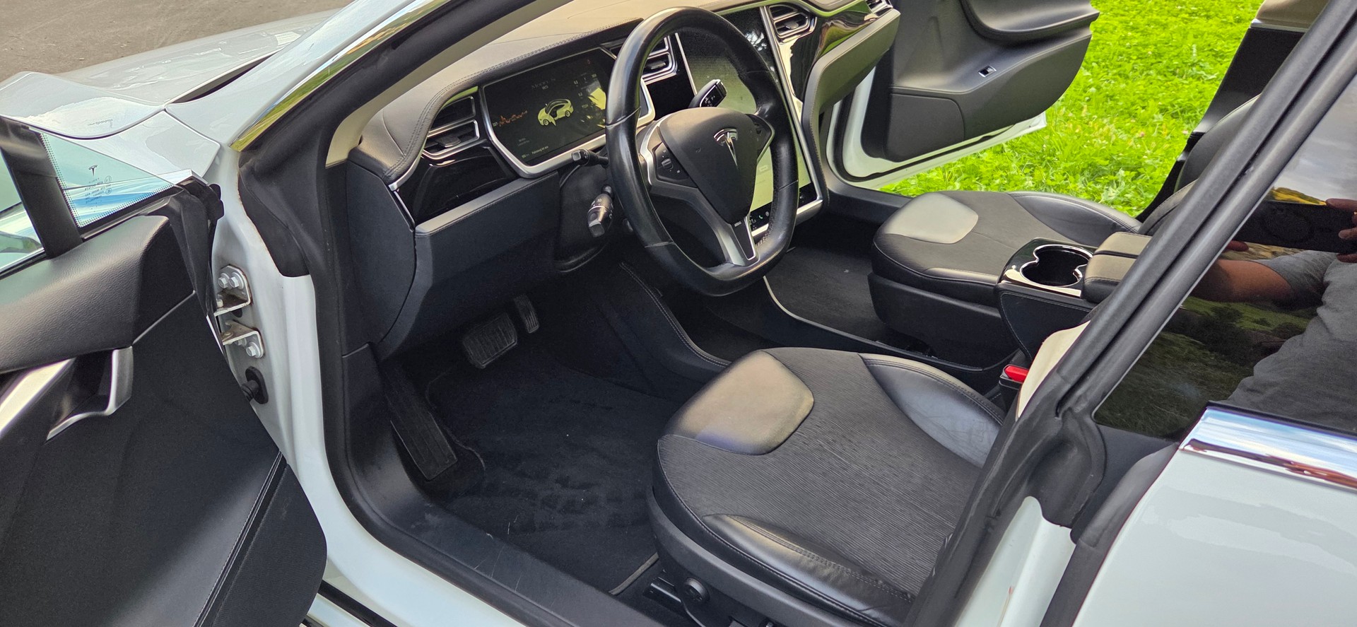 TESLA 85-image-8