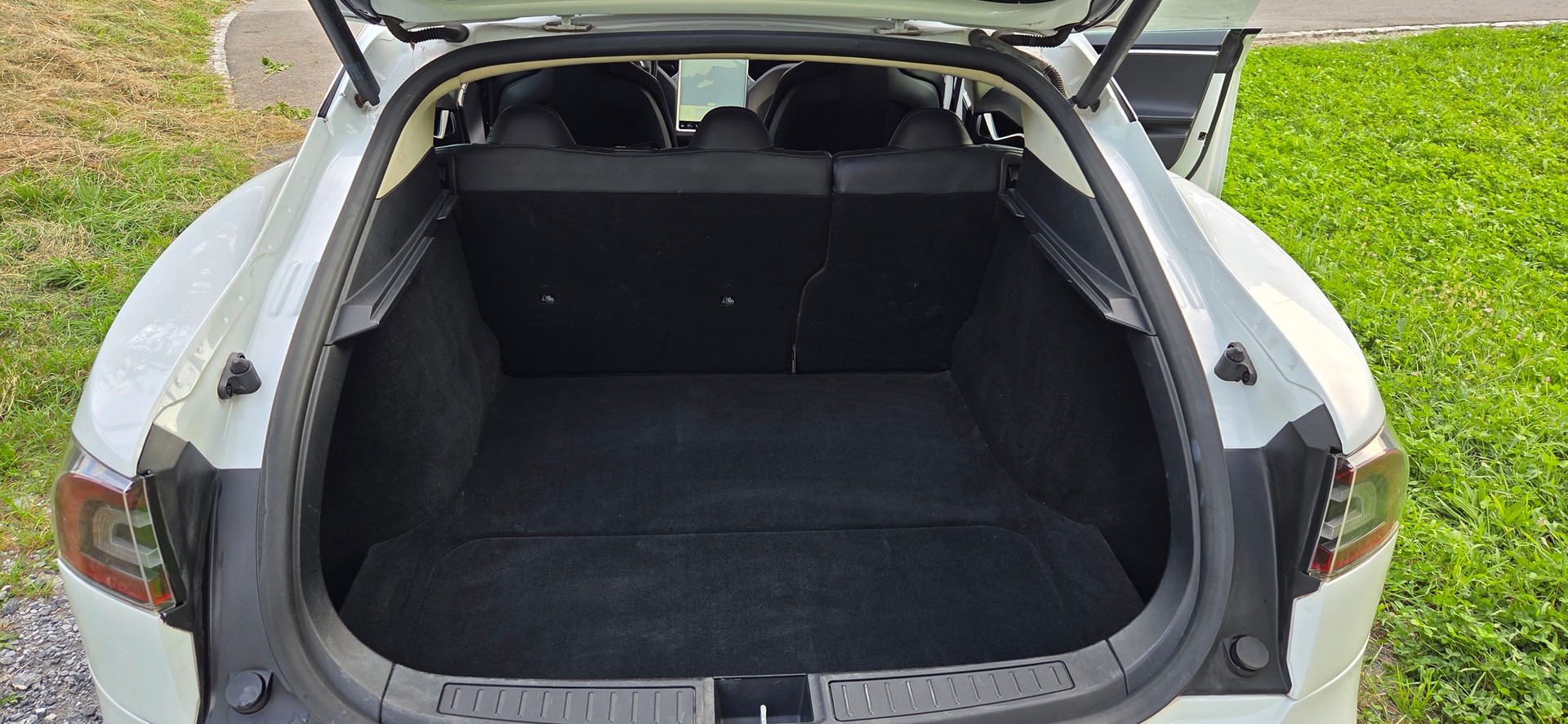 TESLA 85-image-9