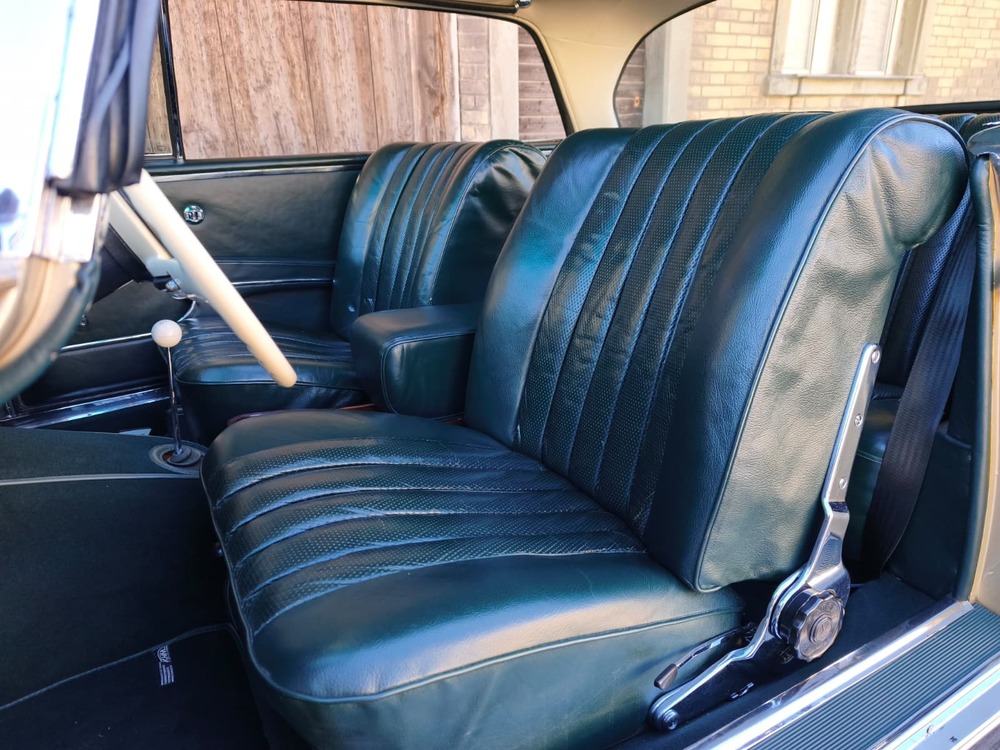 MERCEDES-BENZ 220 SEb Coupé-image-4