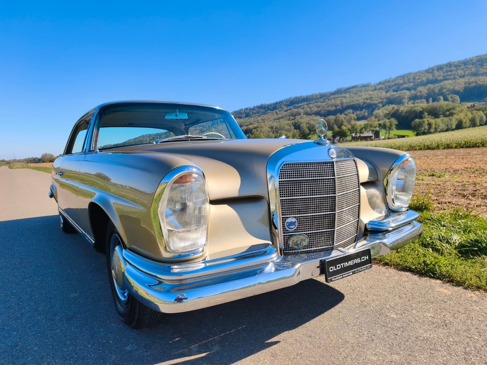 MERCEDES-BENZ 220 SEb Coupé-image-14