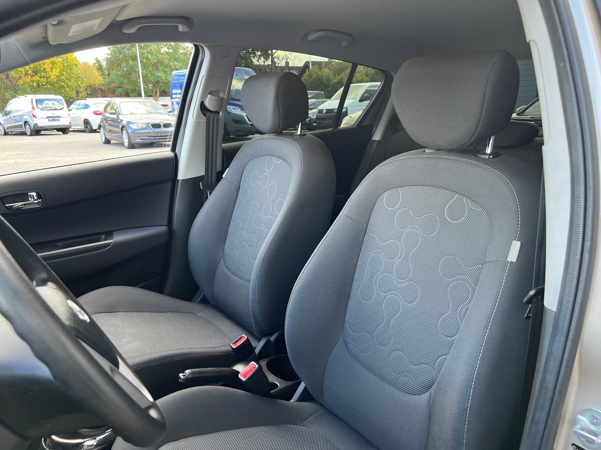 HYUNDAI i20 1.2 Comfort-image-10