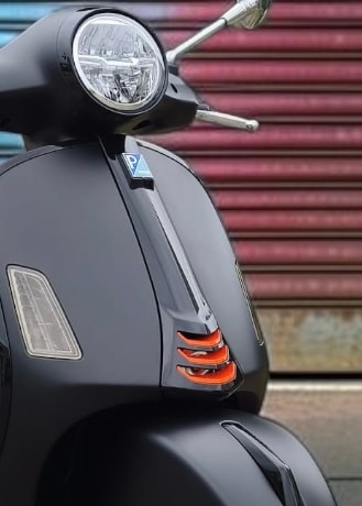 PIAGGIO Vespa GTS 125 Super Sport ABS-image-4