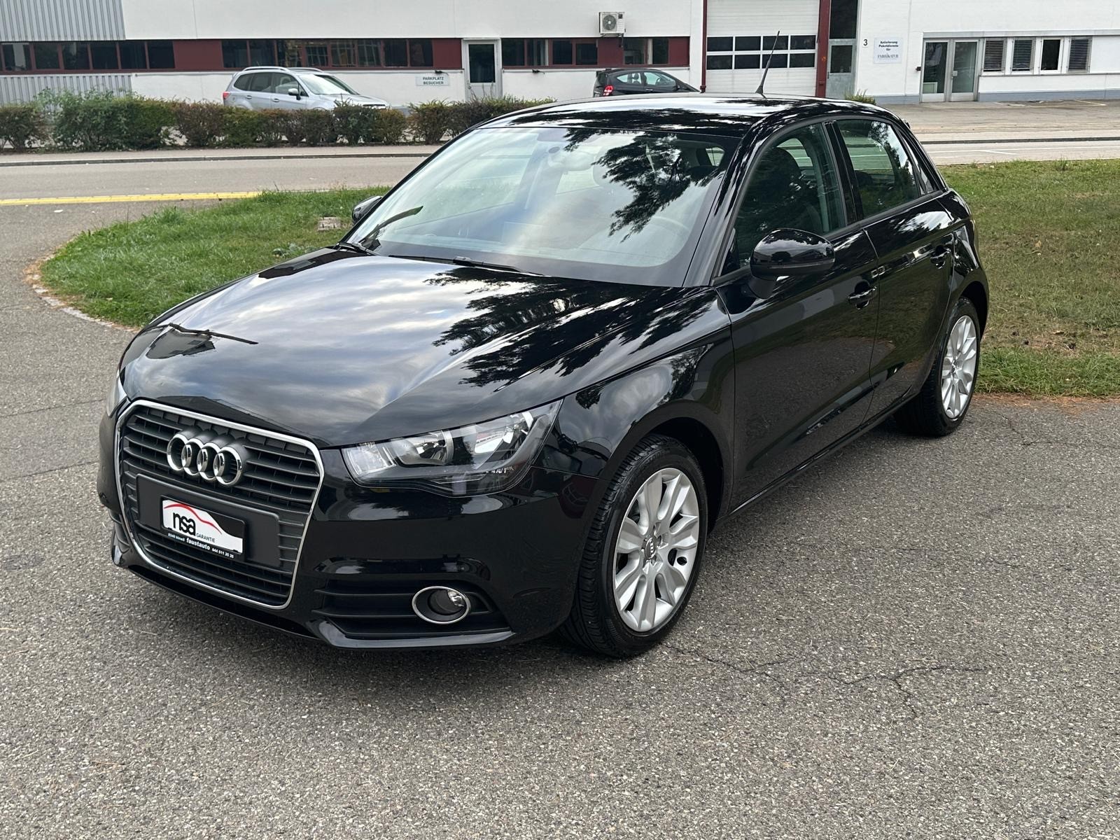 AUDI A1 Sportback 1.6 TDI Attraction-image-2