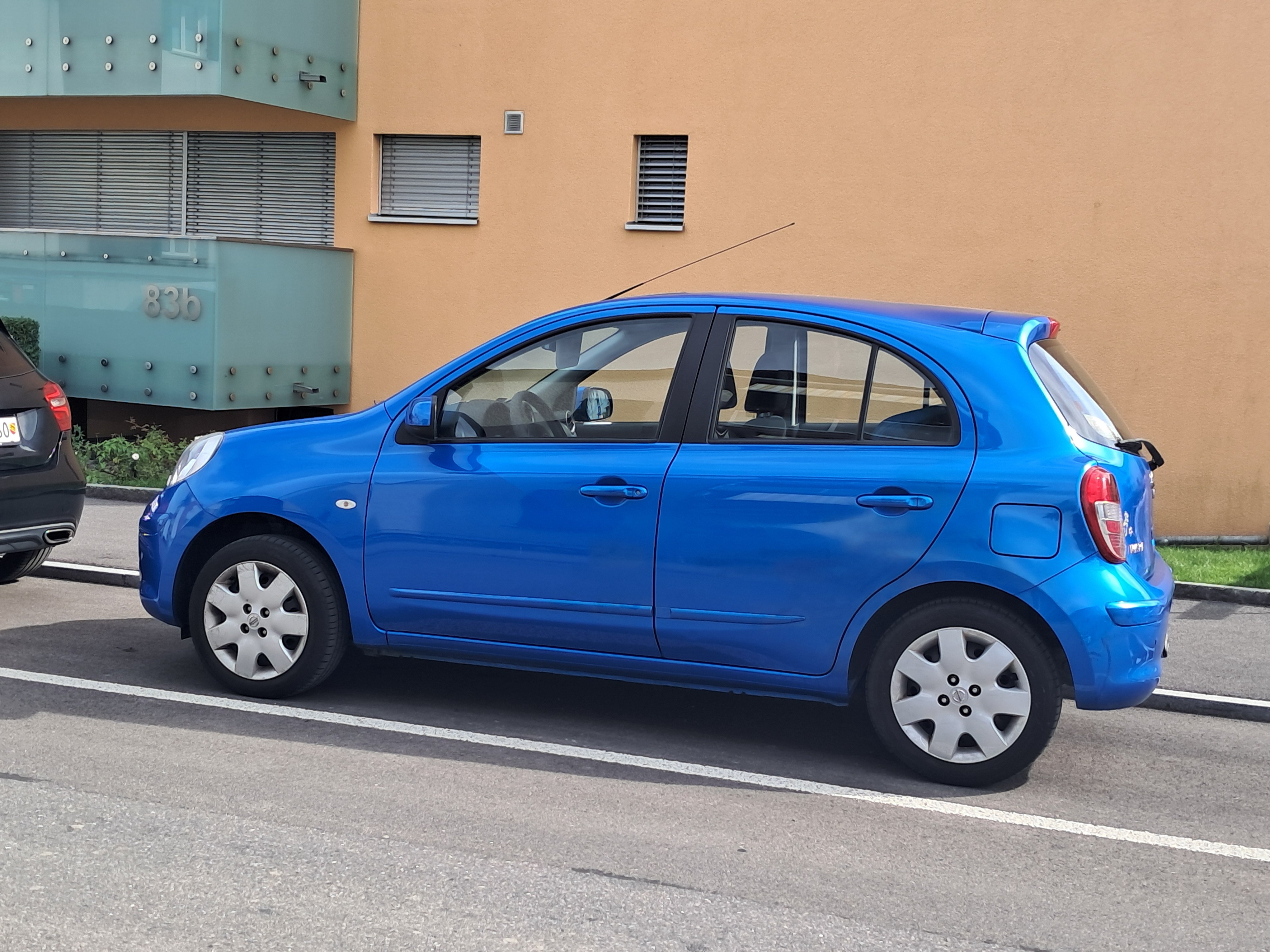 Car photo