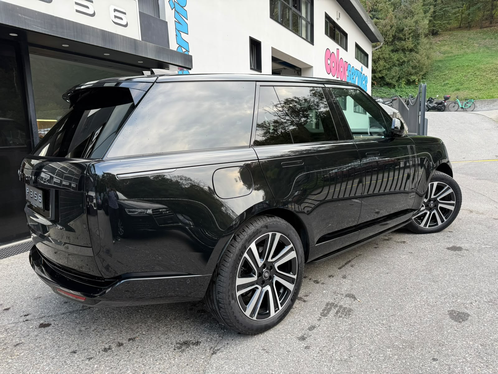 LAND ROVER Range Rover P400 I6 3.0 MHEV Autobiography Automatic-image-3