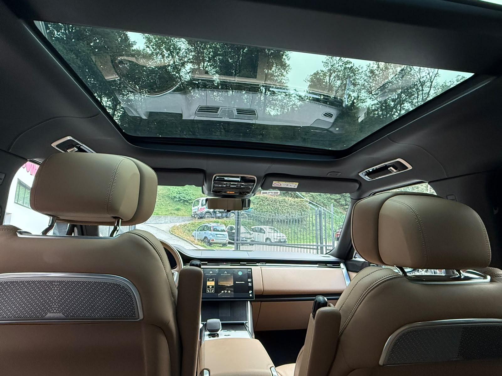 LAND ROVER Range Rover P400 I6 3.0 MHEV Autobiography Automatic-image-10