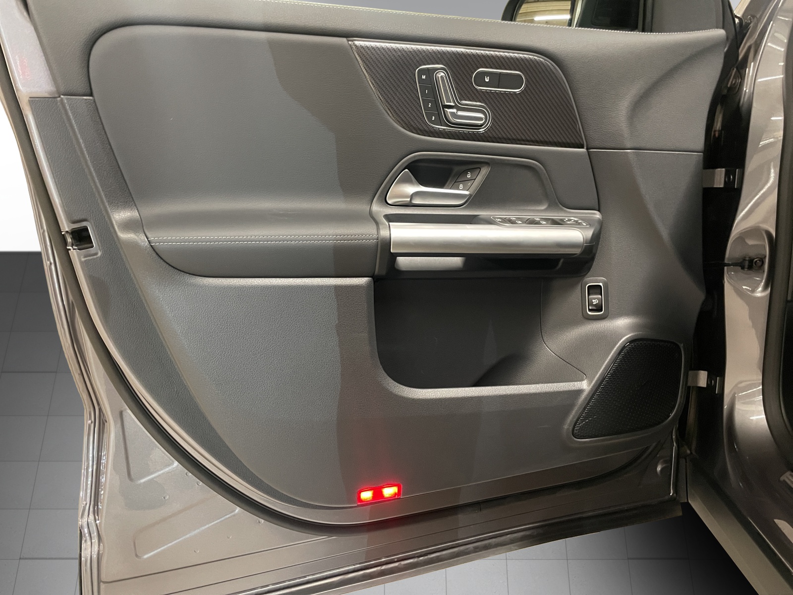 MERCEDES-BENZ GLA 250 4Matic 8G-DCT Swiss Star-image-7