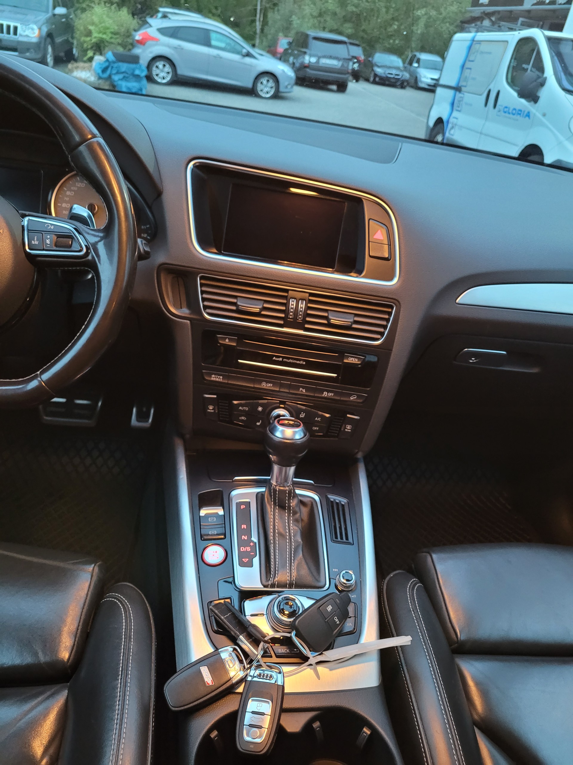 AUDI SQ5 3.0 TDI quattro tiptronic-image-14