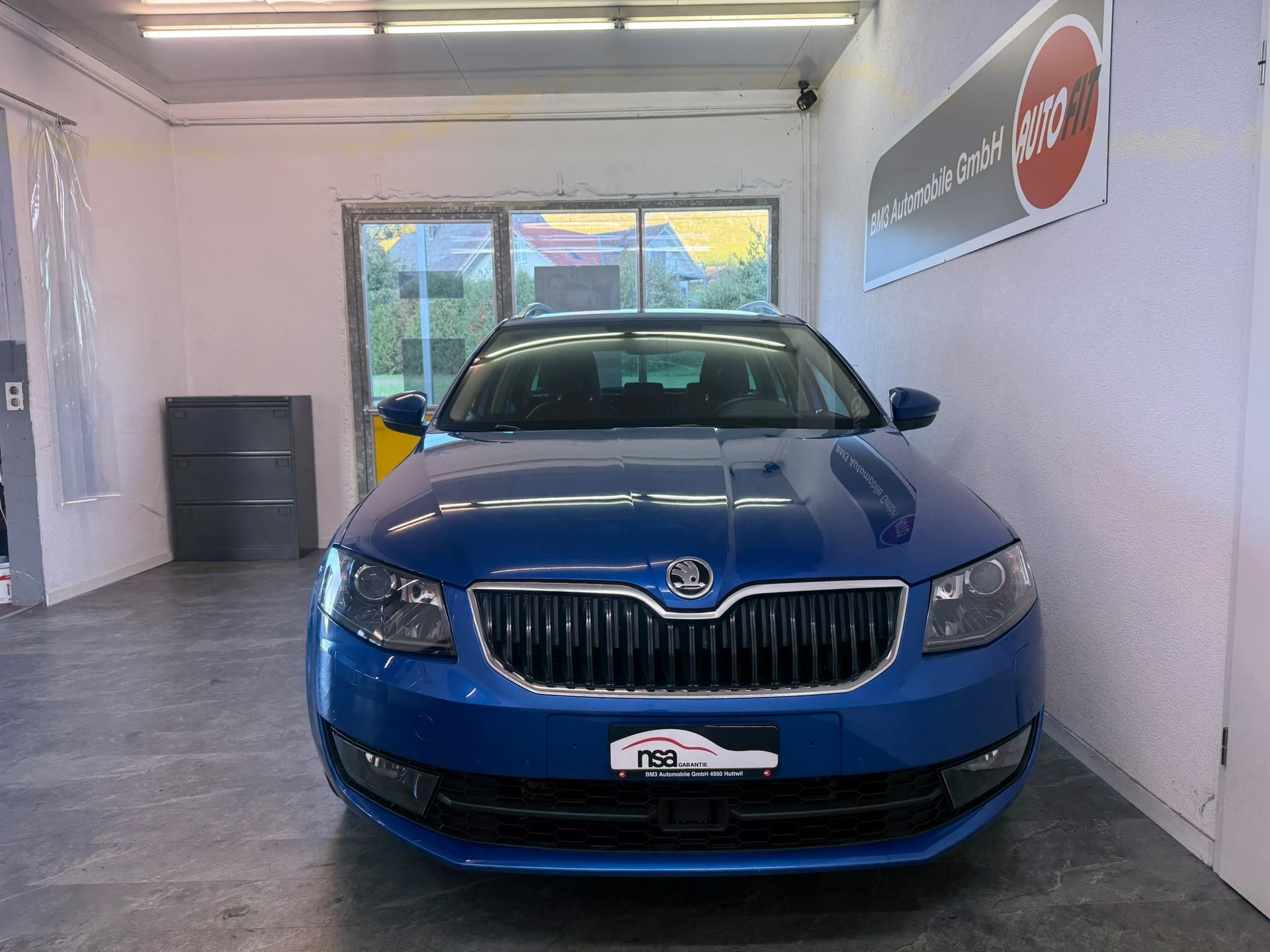 SKODA Octavia Combi 1.8 TSI Ambition 4x4 DSG-image-7