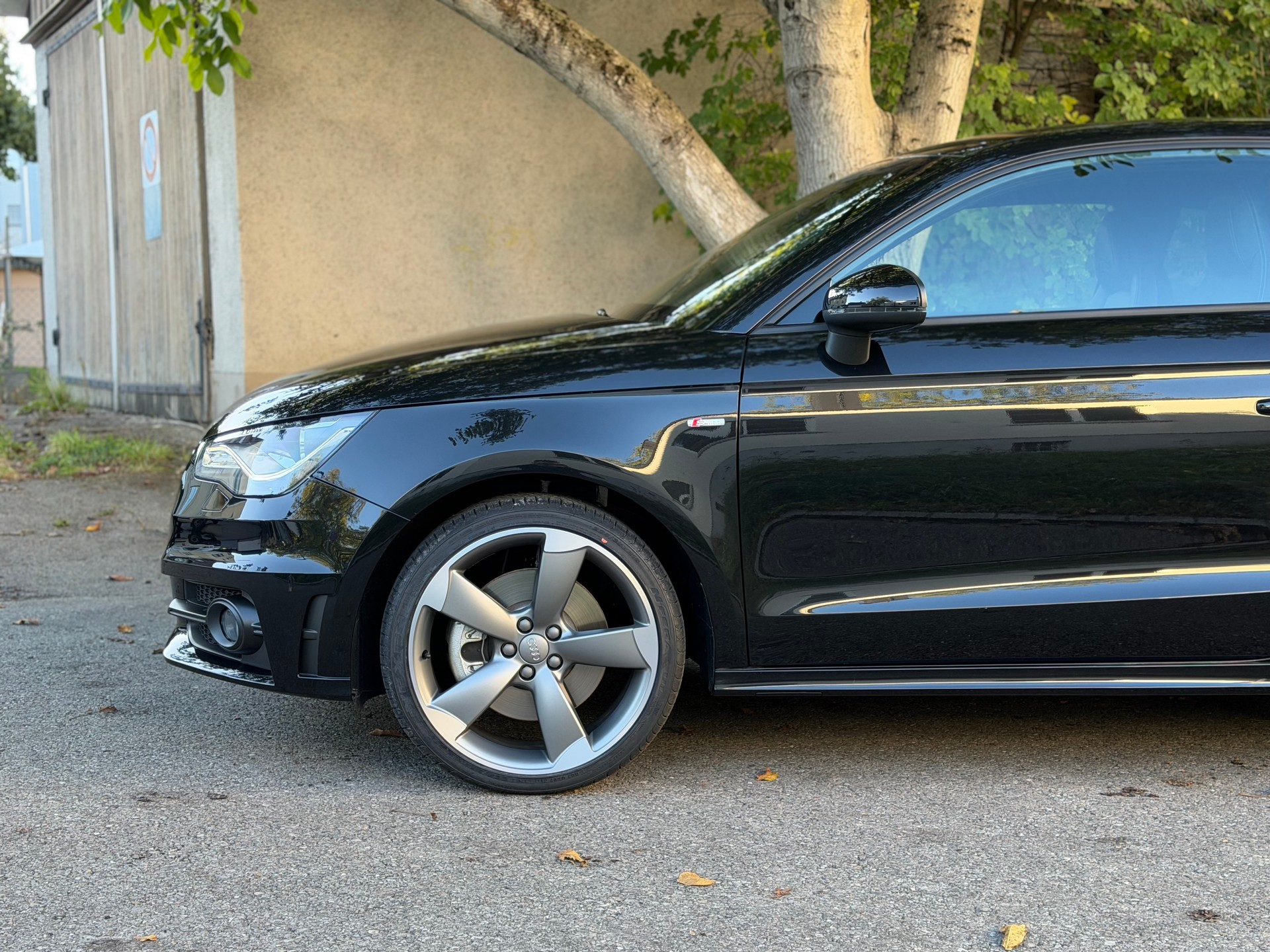 AUDI A1 Sport 1.4 TFSI Ambition S-tronic-image-3