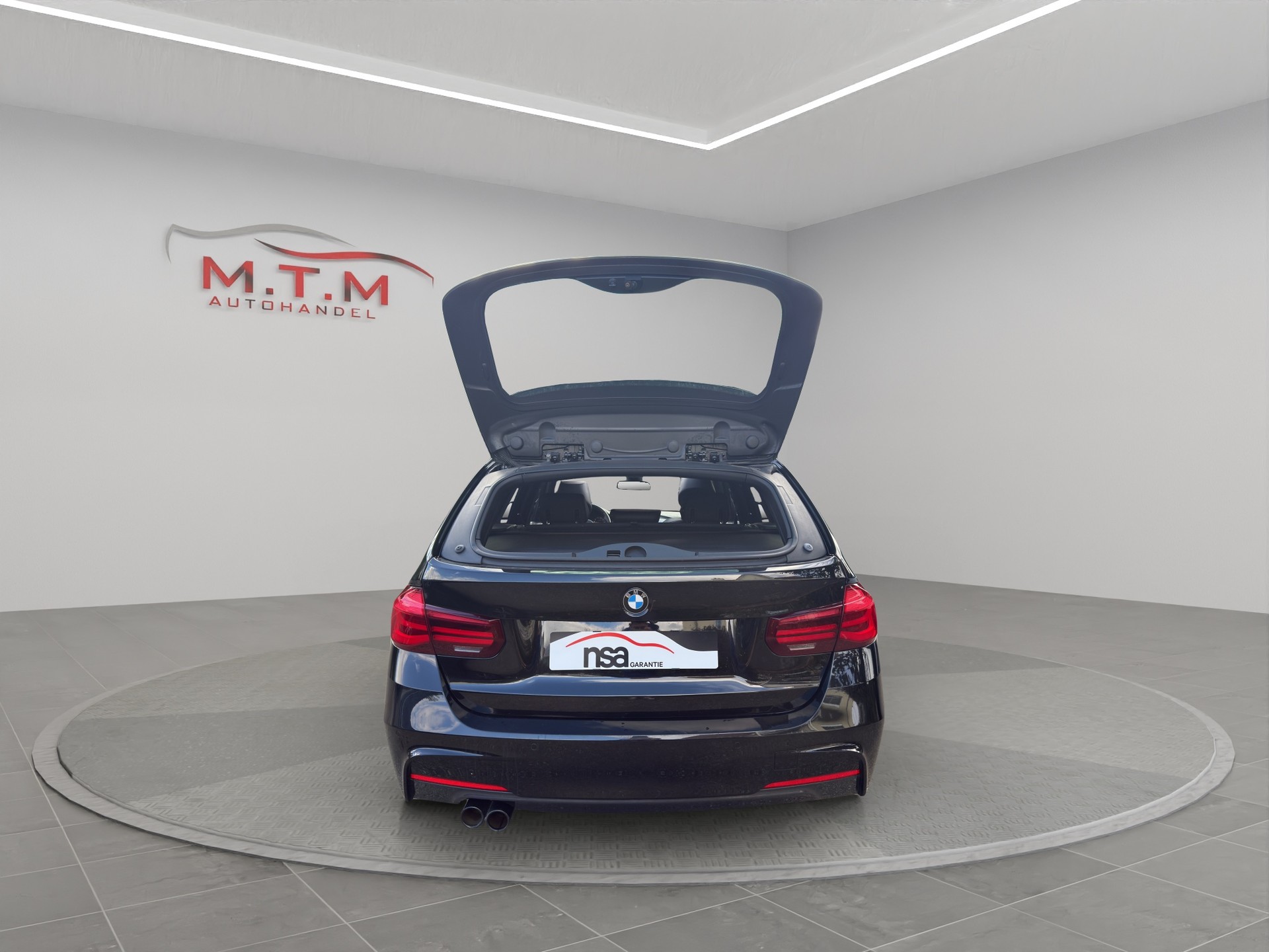 BMW 330i xDrive Touring Edition M Sport Steptronic-image-23