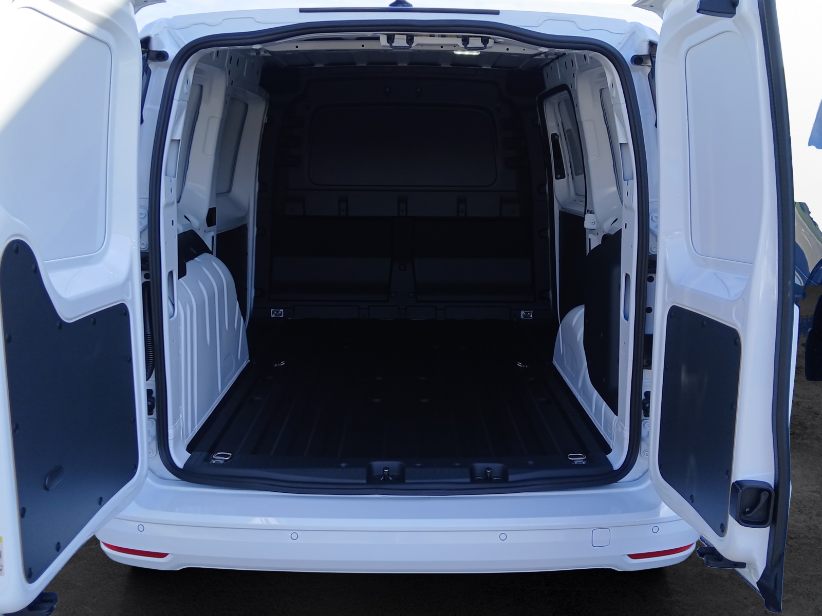 FORD Grand Transit Connect Kaw. 1.5 EcoBoost 150 Titanium PHEV-image-13