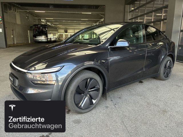 TESLA Model Y Long Range AWD-image-1