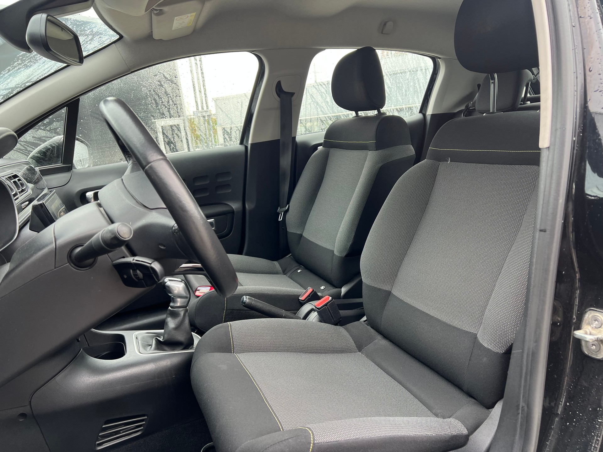 CITROEN C3 1.2i PureTech Shine-image-8