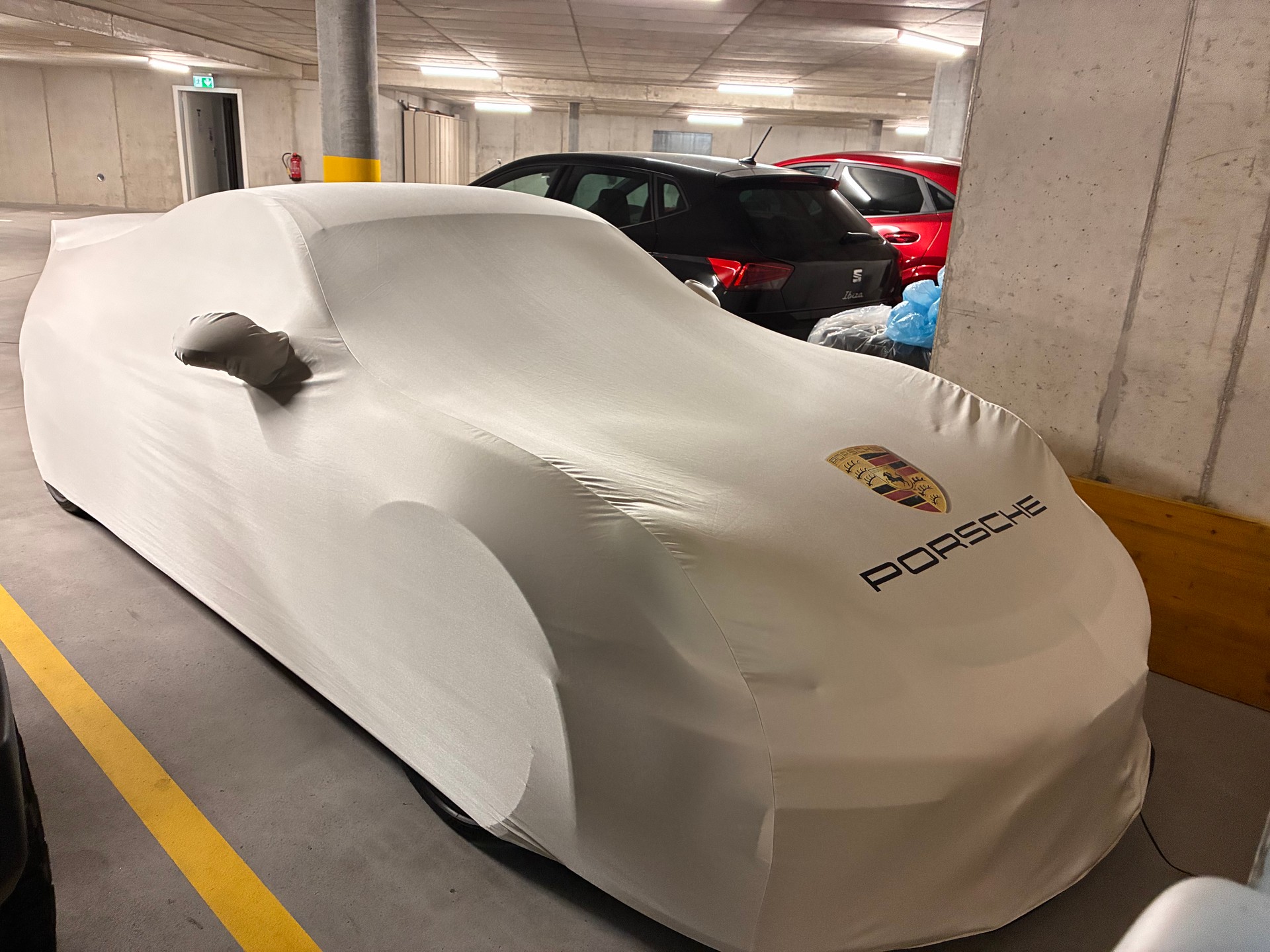 PORSCHE Cayman GT4 (981) – Guards Red | 19'500 km-image-13