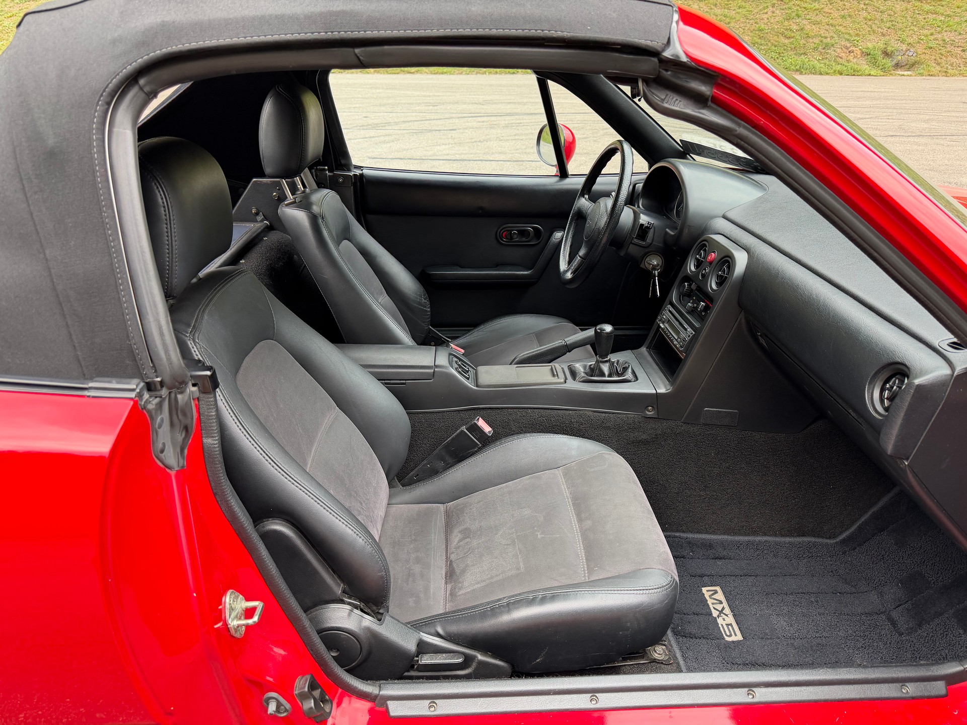 MAZDA 1.6i-image-8