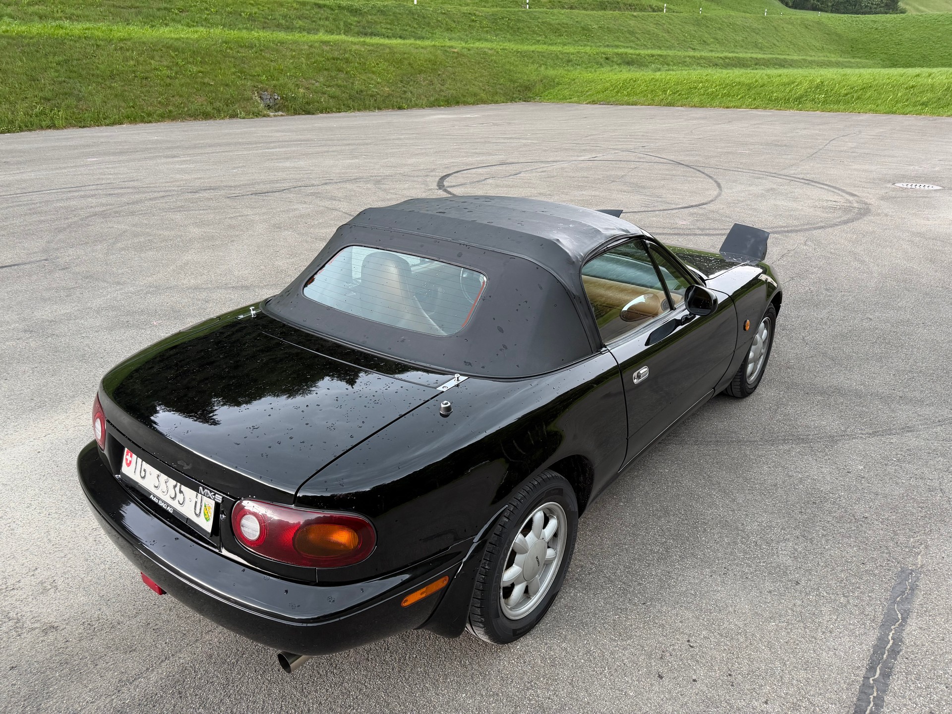 MAZDA 1.6i Black Special-image-9