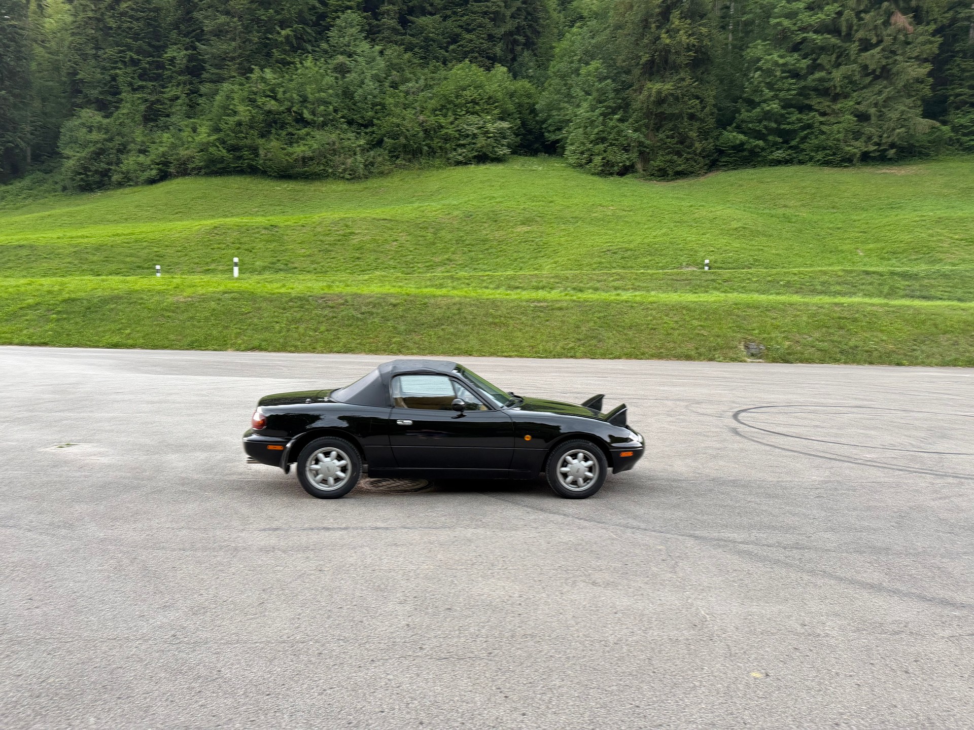 MAZDA 1.6i Black Special-image-6