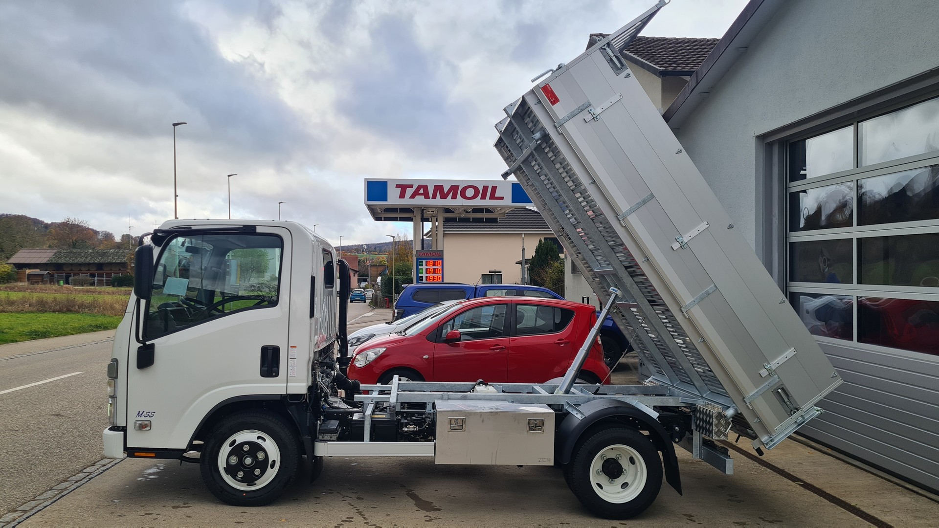 ISUZU M55 40Km/h-image-7