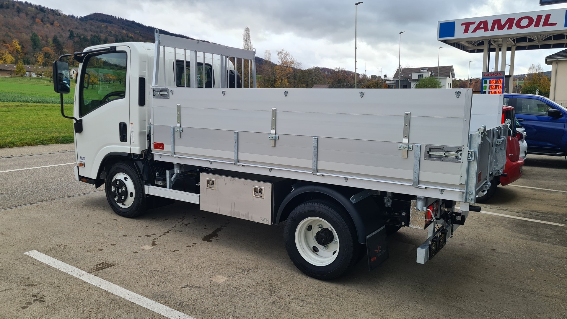 ISUZU M55 40Km/h-image-4