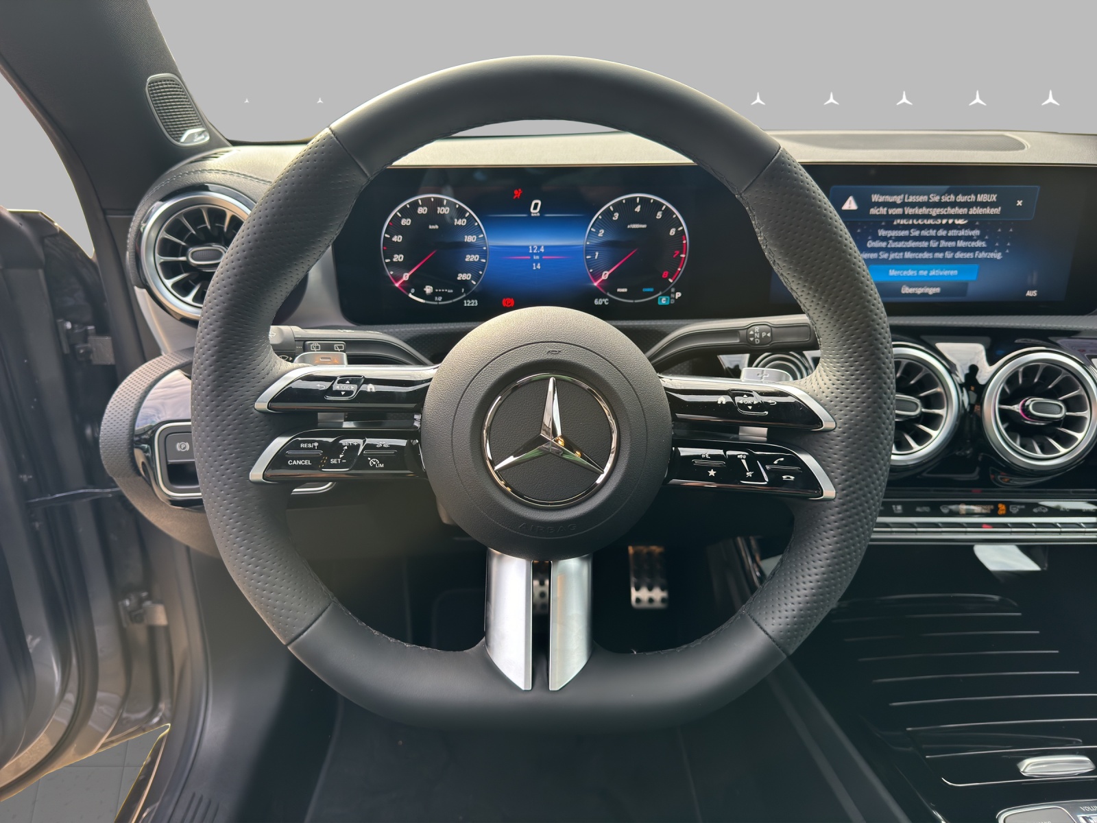 MERCEDES-BENZ CLA Shooting Brake 250 4Matic 8G-DCT-image-10