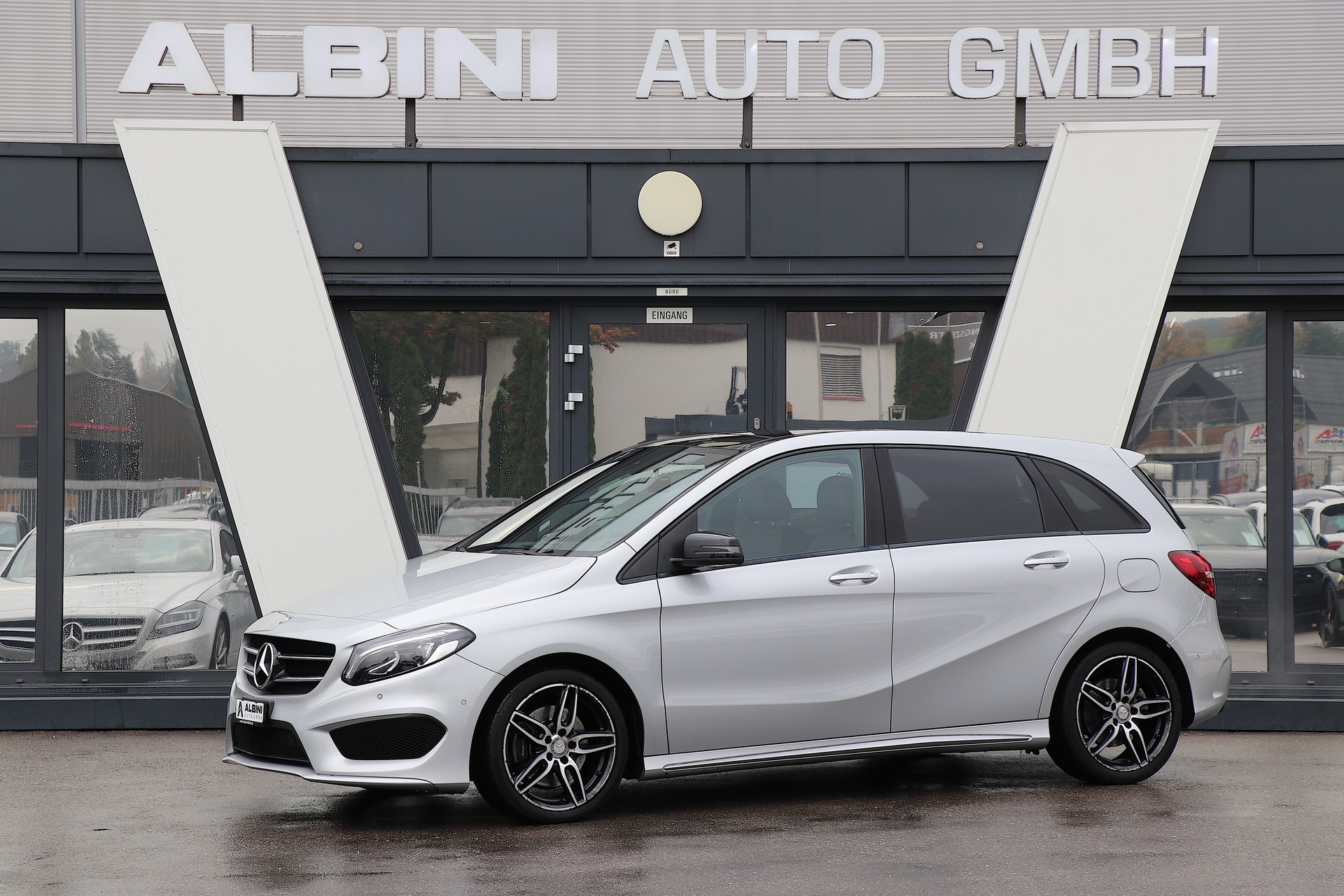 MERCEDES-BENZ B 220 AMG Line 4Matic 7G-DCT-image-0