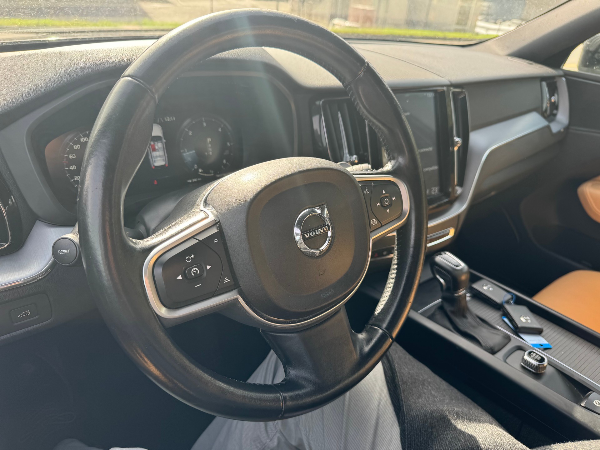VOLVO XC60 D4 AWD Momentum Geartronic-image-15