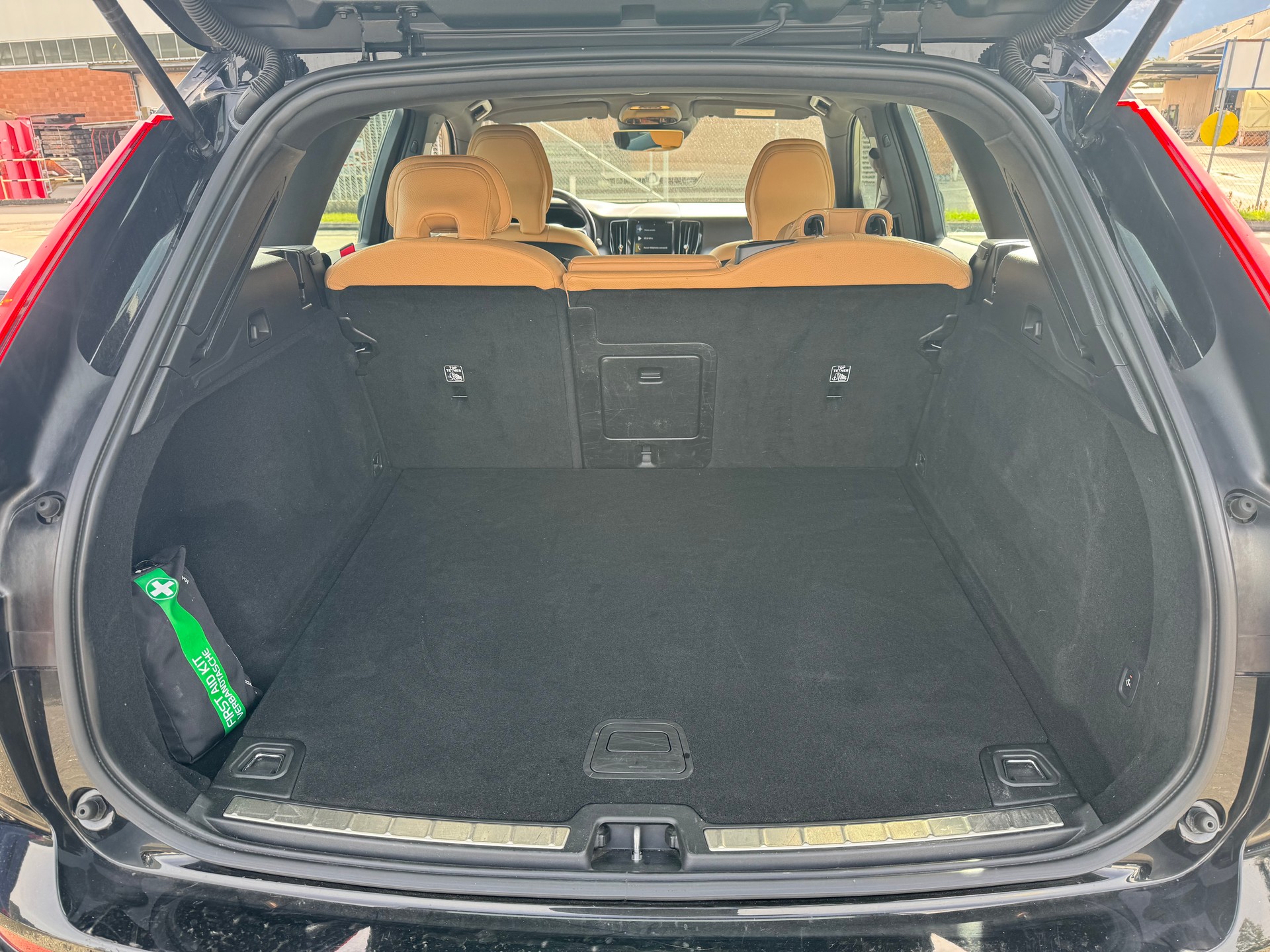 VOLVO XC60 D4 AWD Momentum Geartronic-image-6