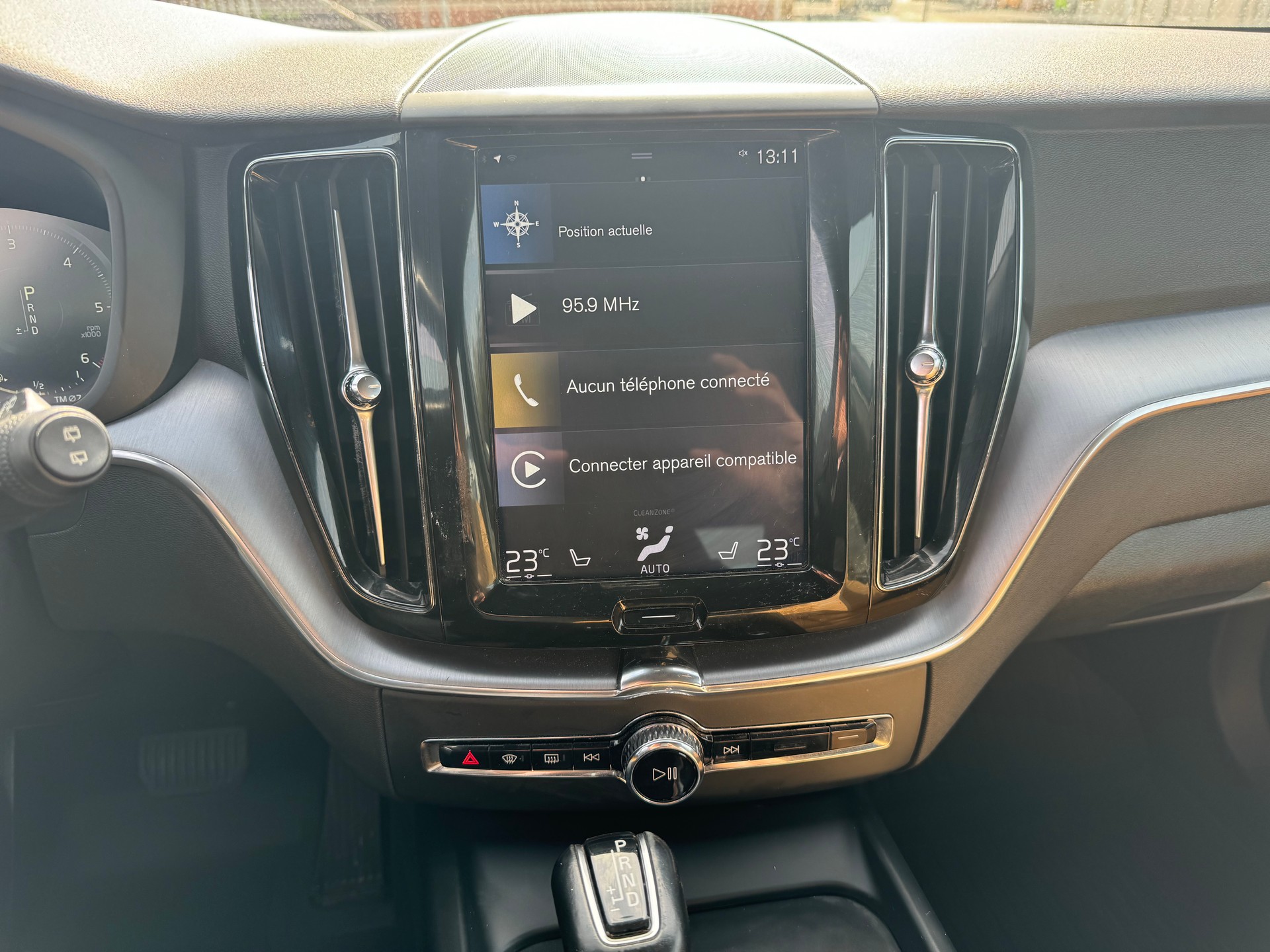 VOLVO XC60 D4 AWD Momentum Geartronic-image-13