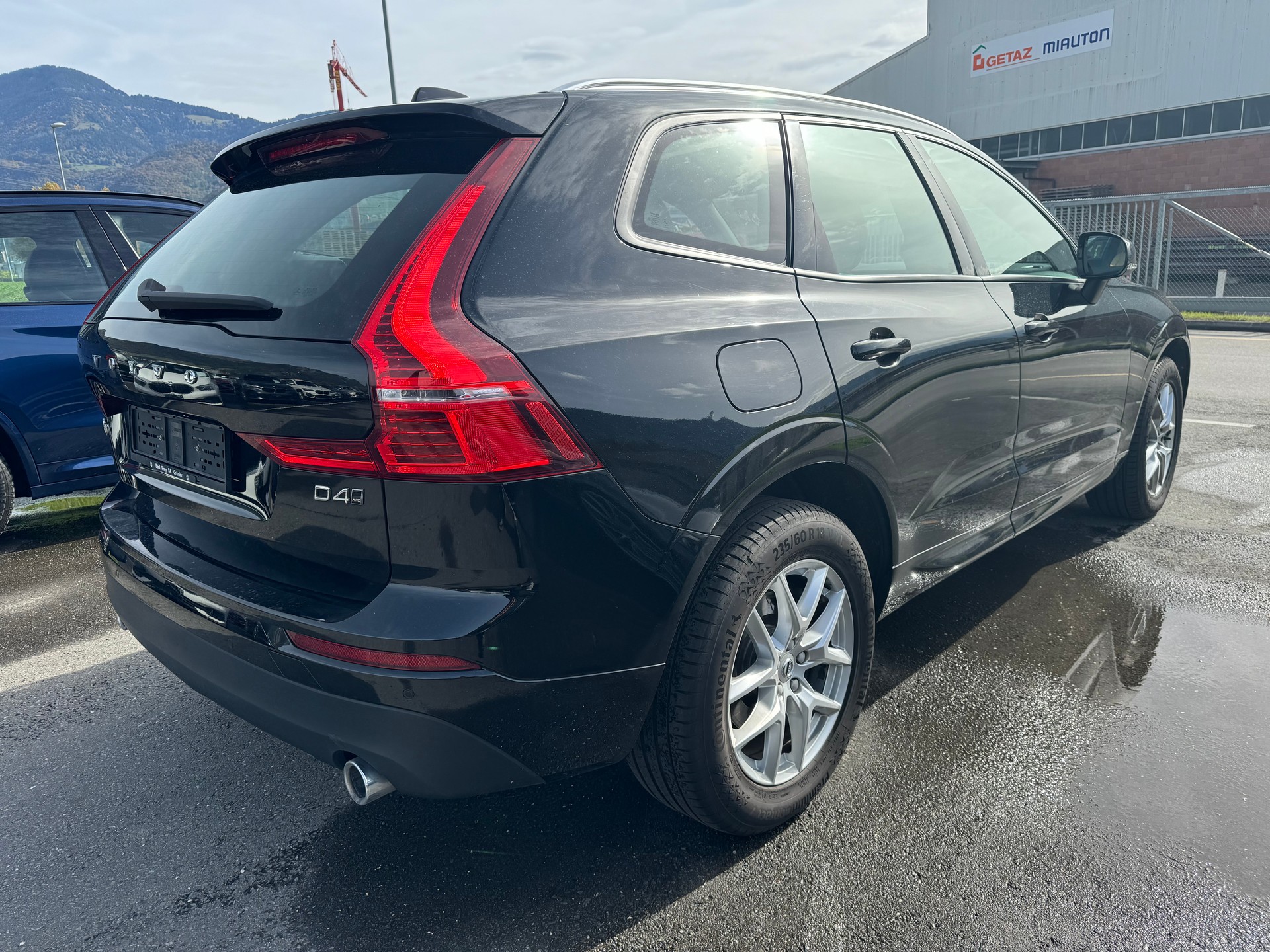 VOLVO XC60 D4 AWD Momentum Geartronic-image-3
