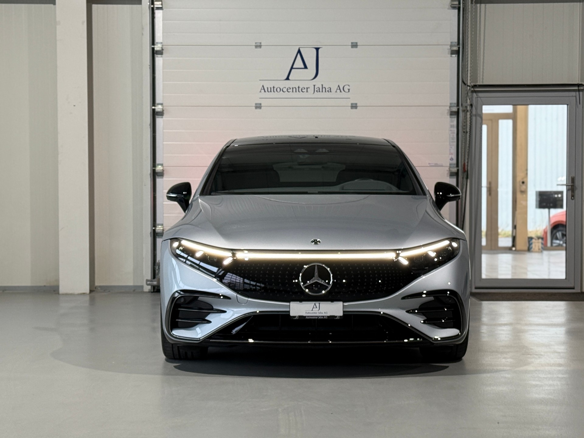 MERCEDES-BENZ EQS 580 4Matic Edition 1 Premium-Plus-Paket-showroom-element-3