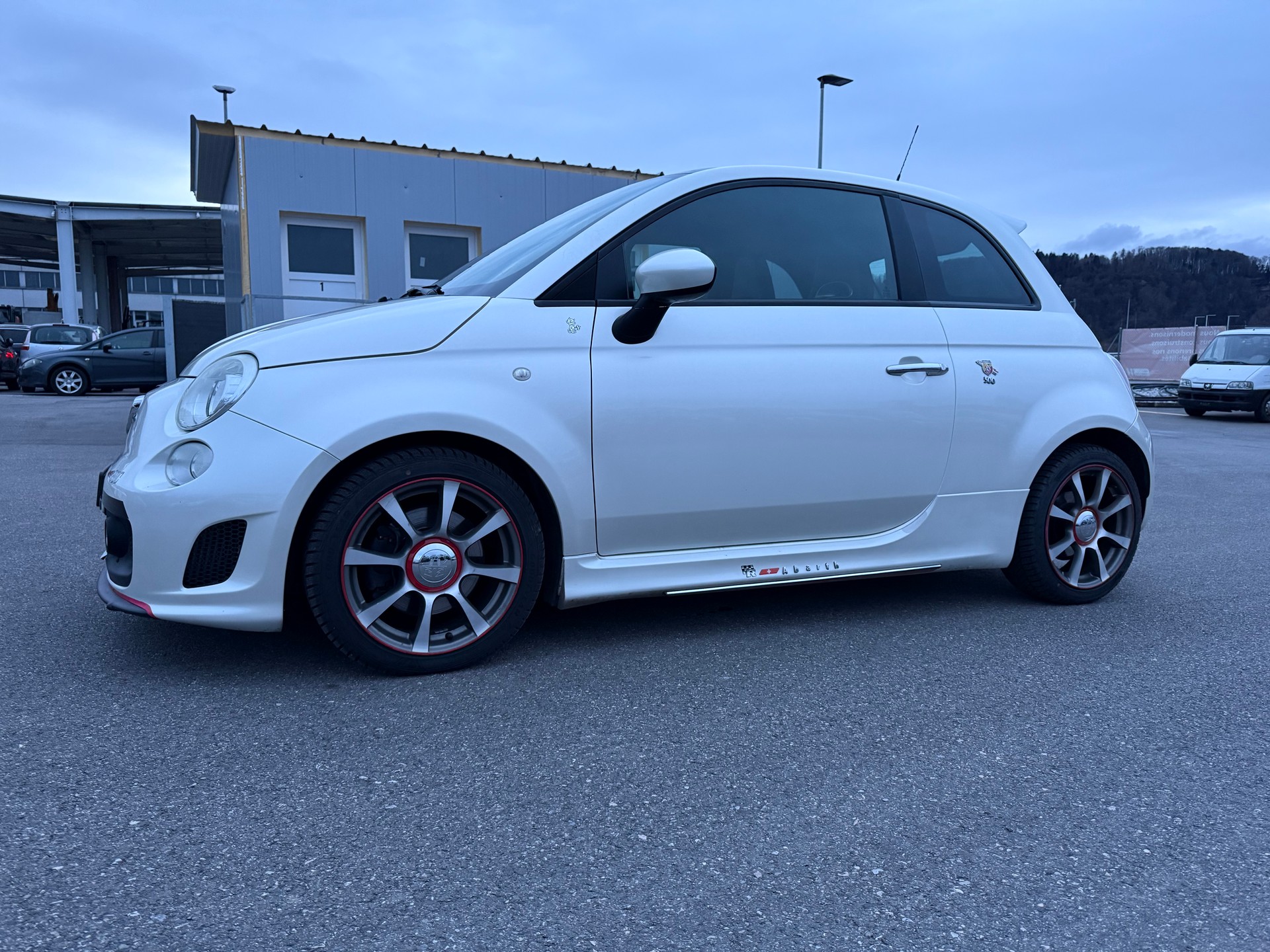 FIAT 500 1.4 16V Turbo Abarth-image-4