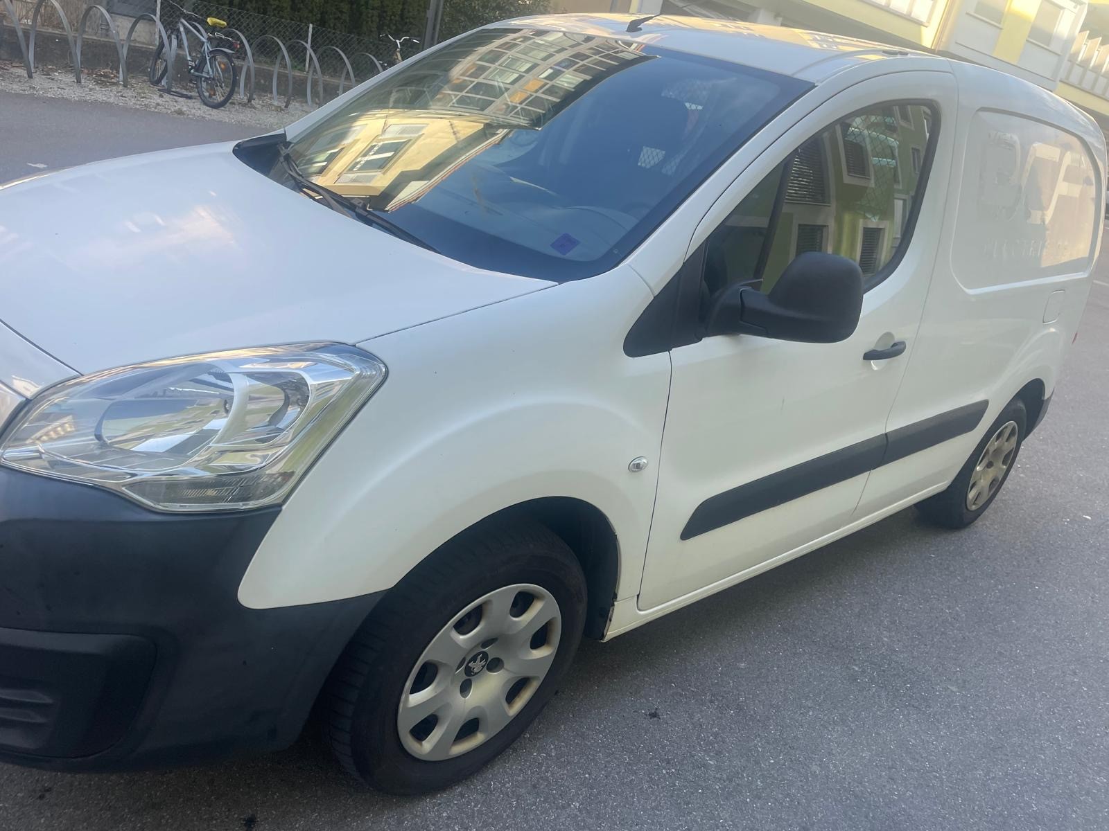 PEUGEOT Partner 1.6 VTi Access-image-2