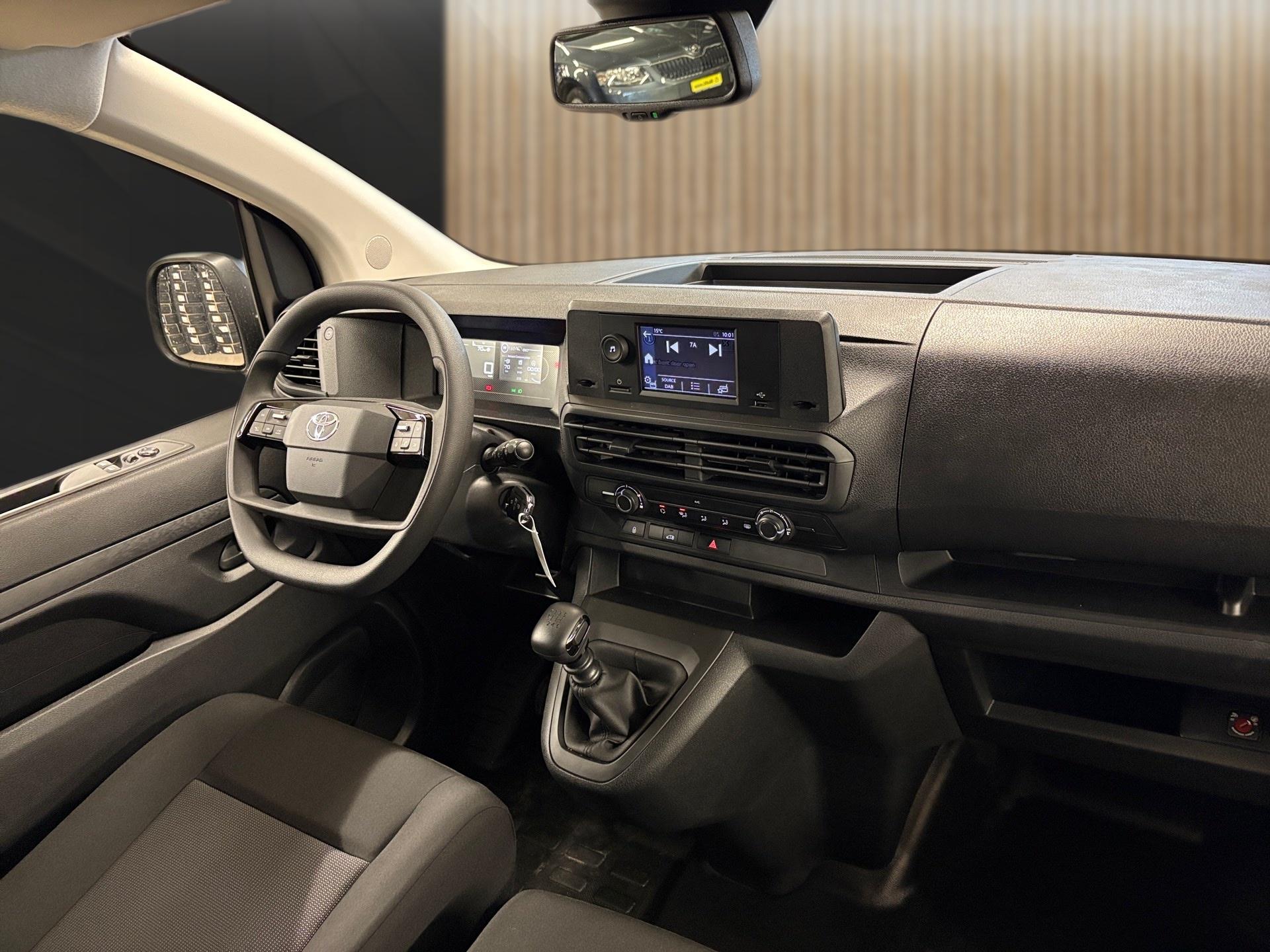 TOYOTA PROACE Van L1 1.5 D Active-image-14