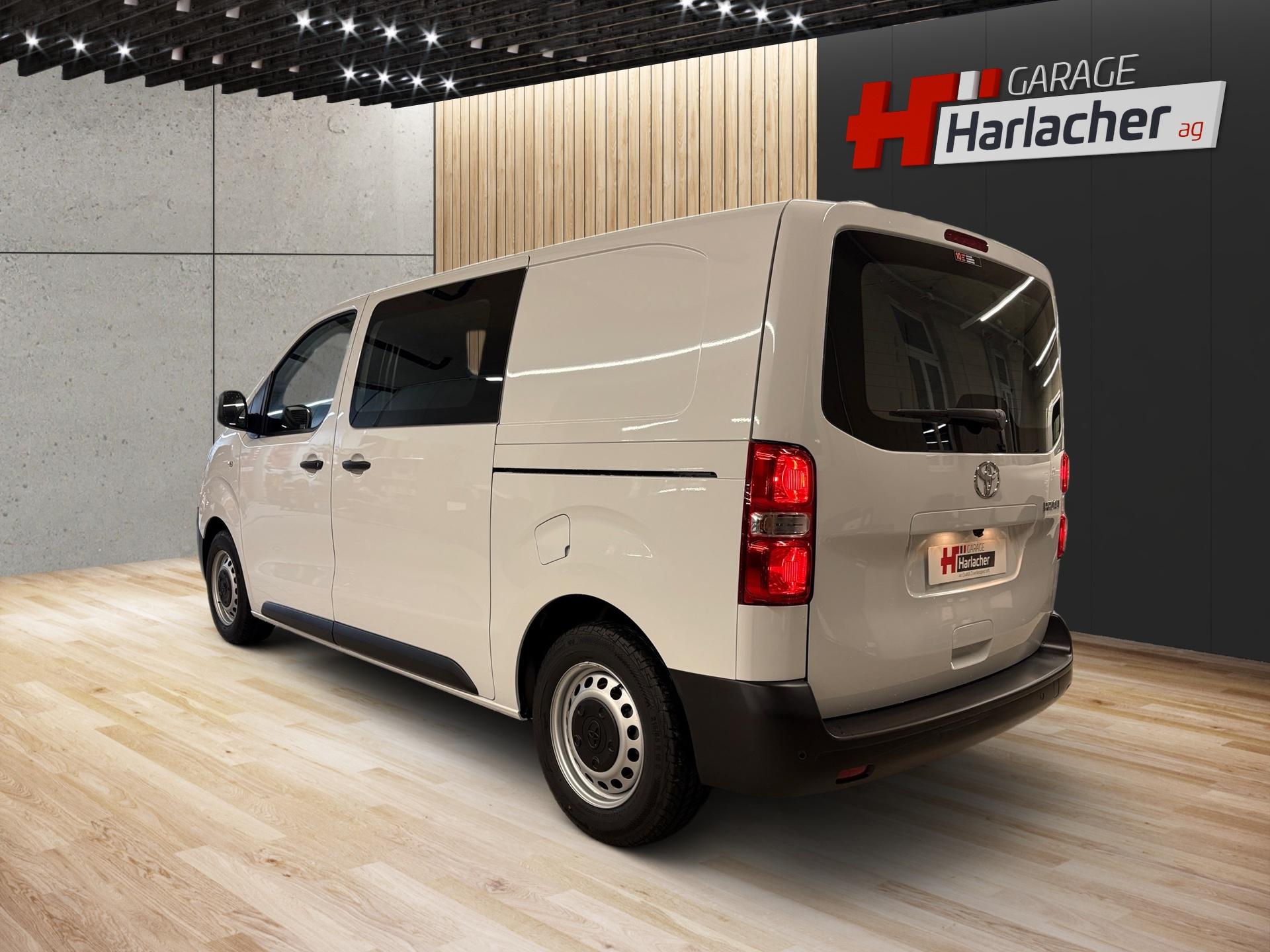 TOYOTA Proace 1.5D Panel Van Medium Active-image-6
