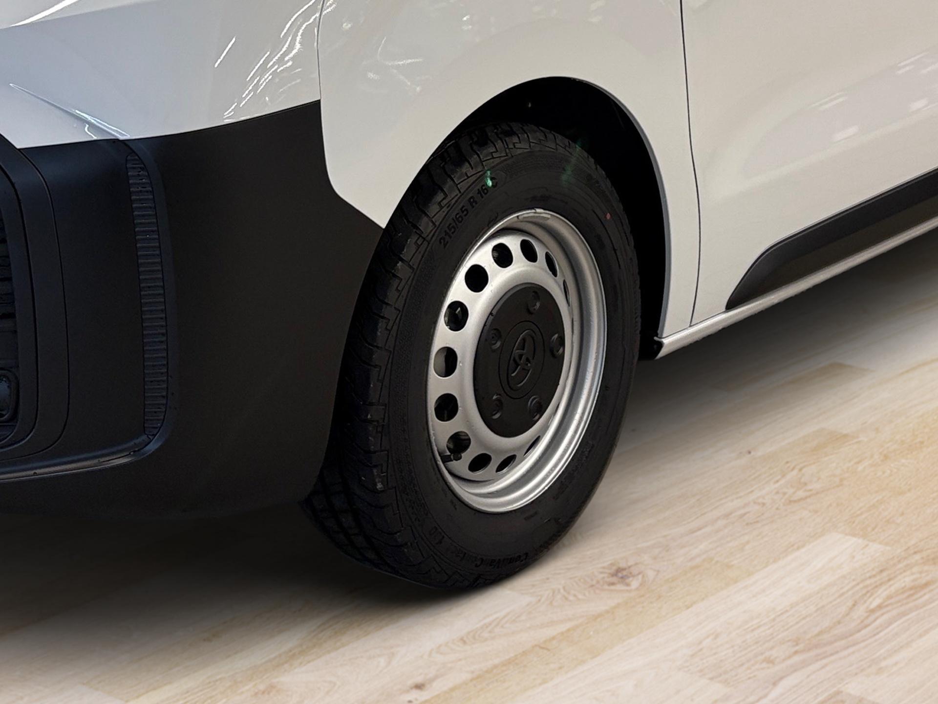 TOYOTA PROACE Van L1 1.5 D Active-image-9