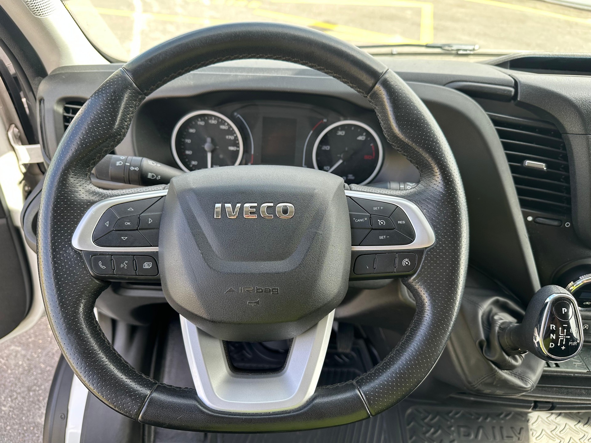 IVECO 35 S 16H A8 V-image-22