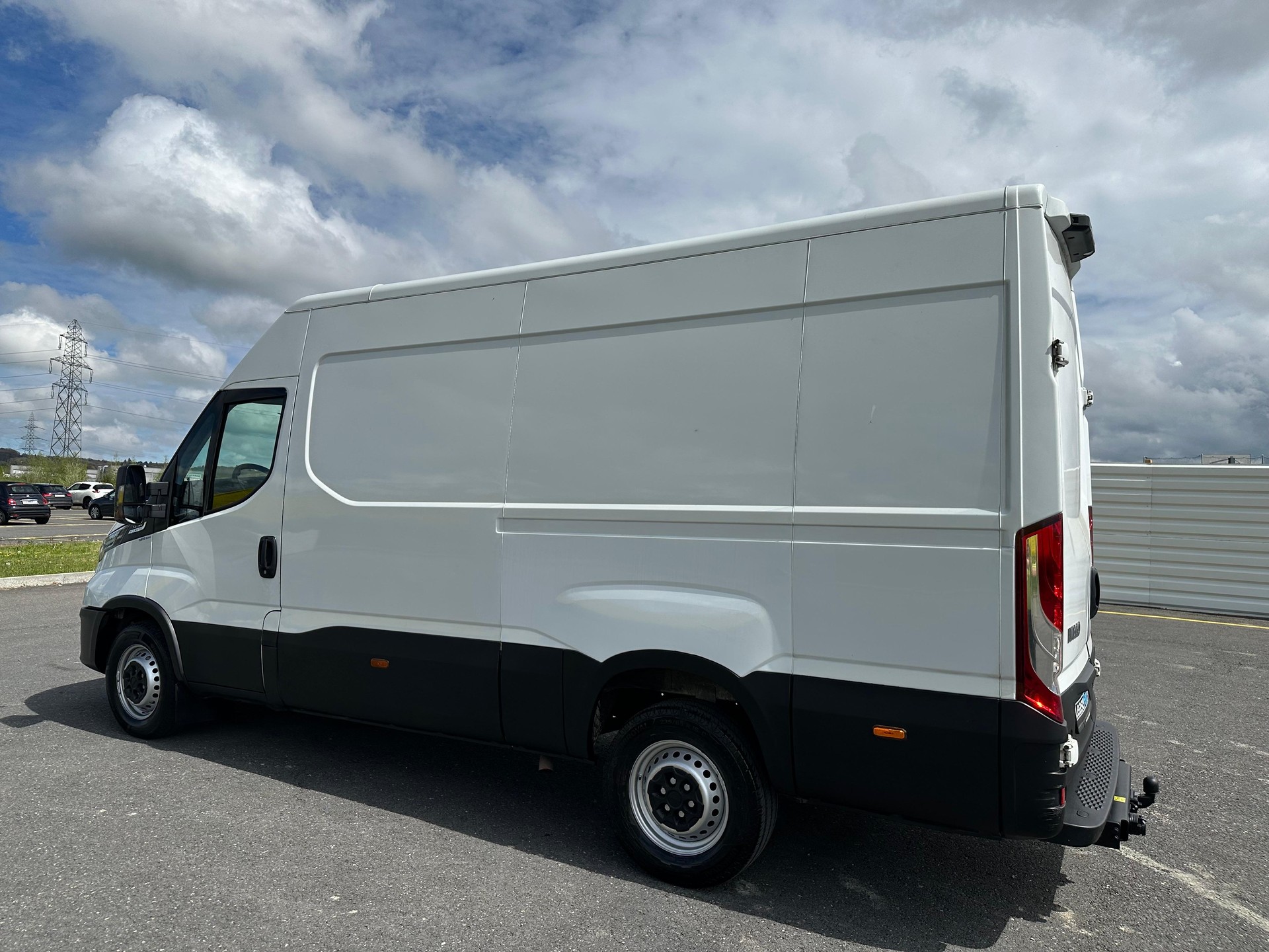 IVECO 35 S 16H A8 V-image-3