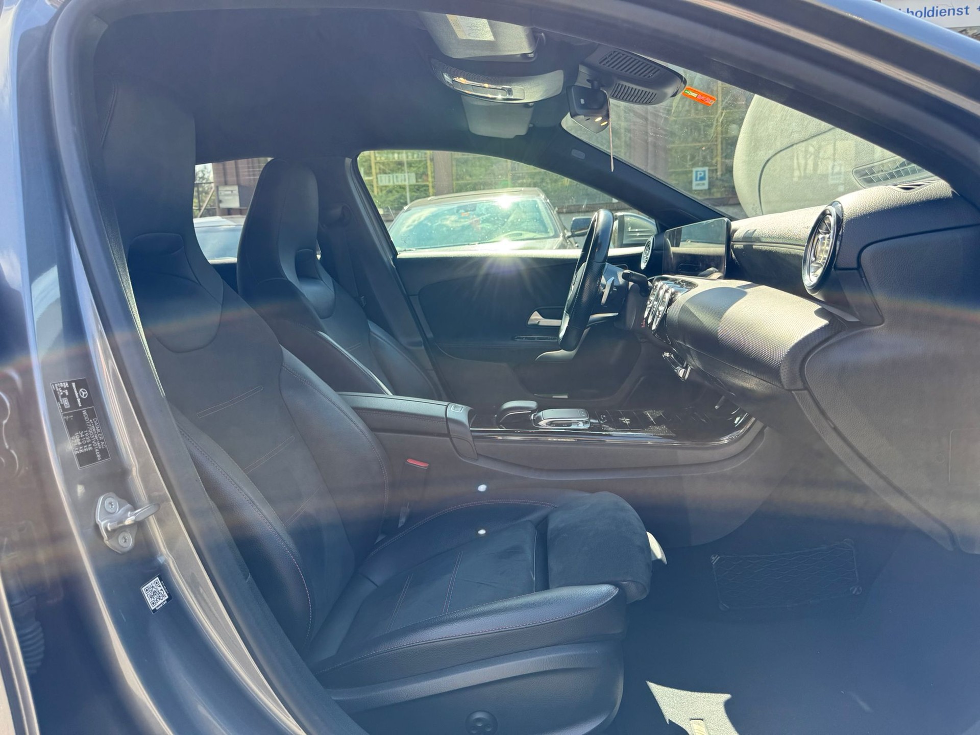 MERCEDES-BENZ A 180 d-image-7
